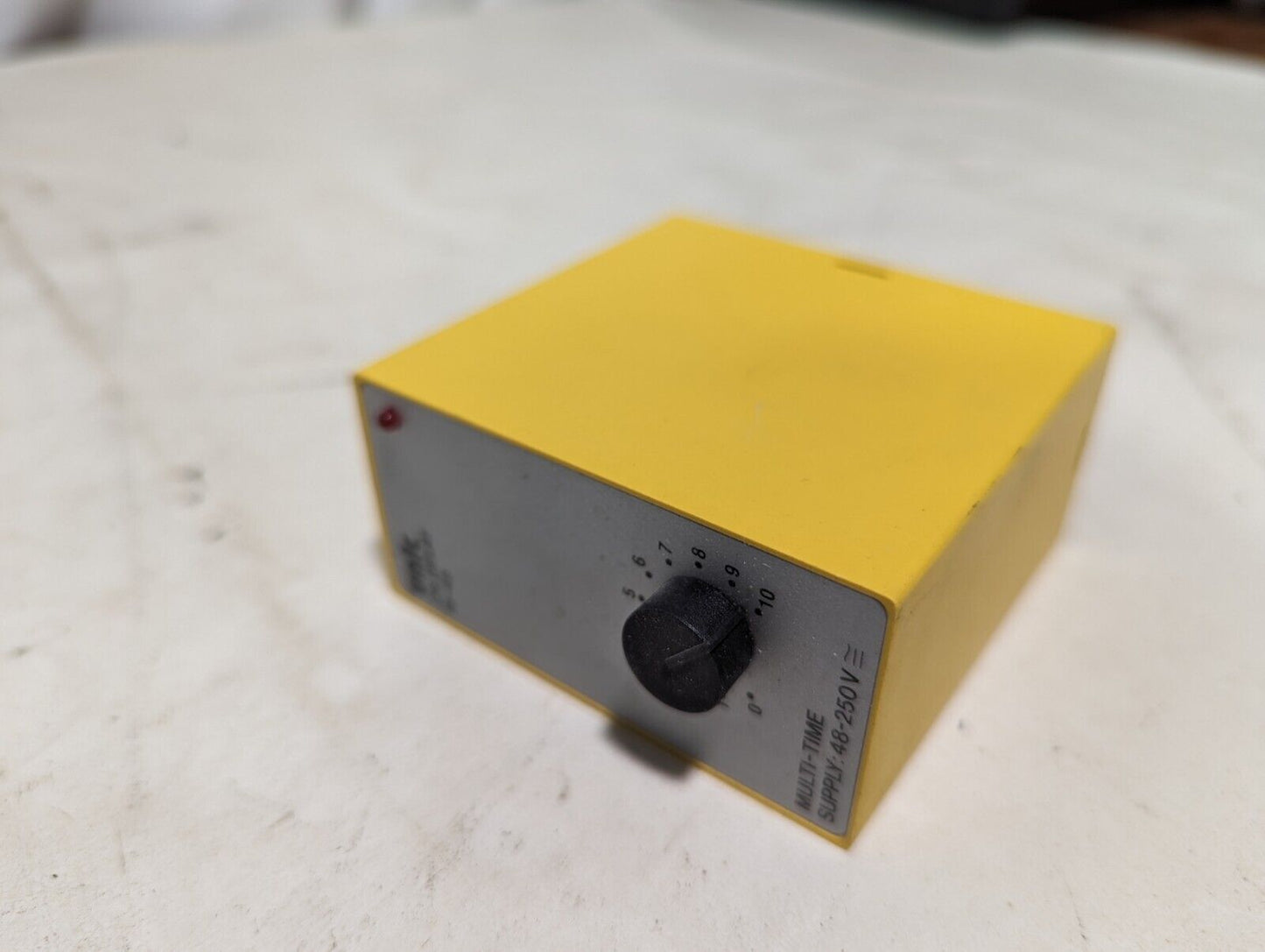 Unic RI-48 on delay timer relay, 0sec-10min, 48-250VAC/DC, multi-time