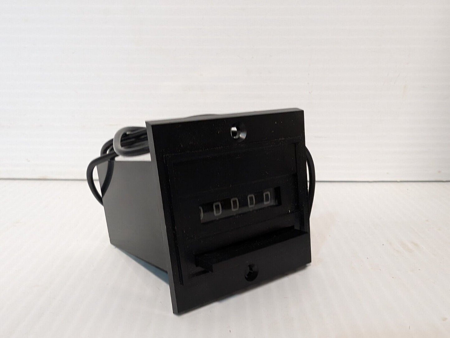 Veeder-Root 743885-211 Mechanical Counter, 5-Digit, 115vac, 5W - Free Shipping