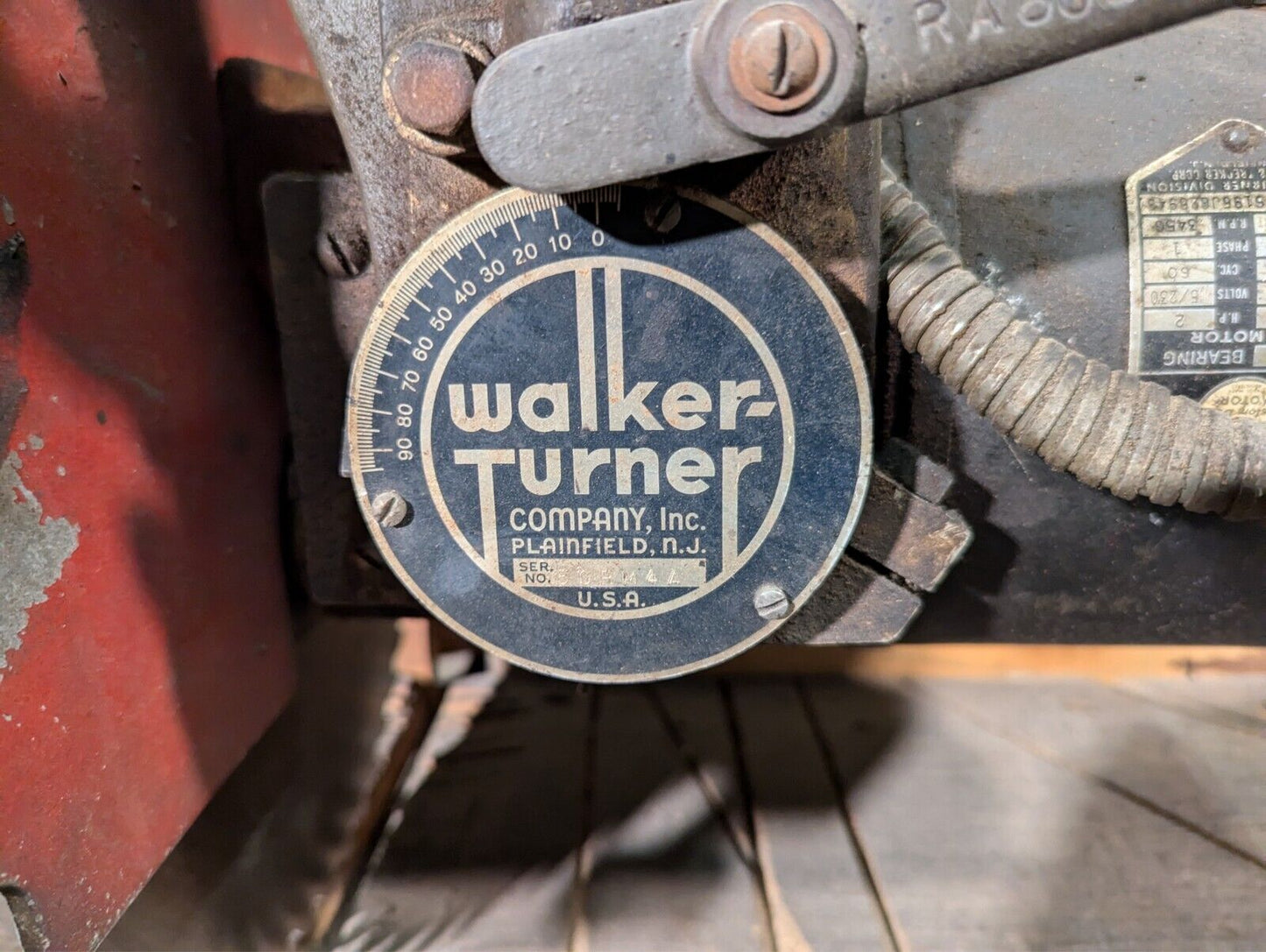 Walker-Turner Radial Arm Saw RA551 Centro Pivot Vintage Manufacturing Equipment