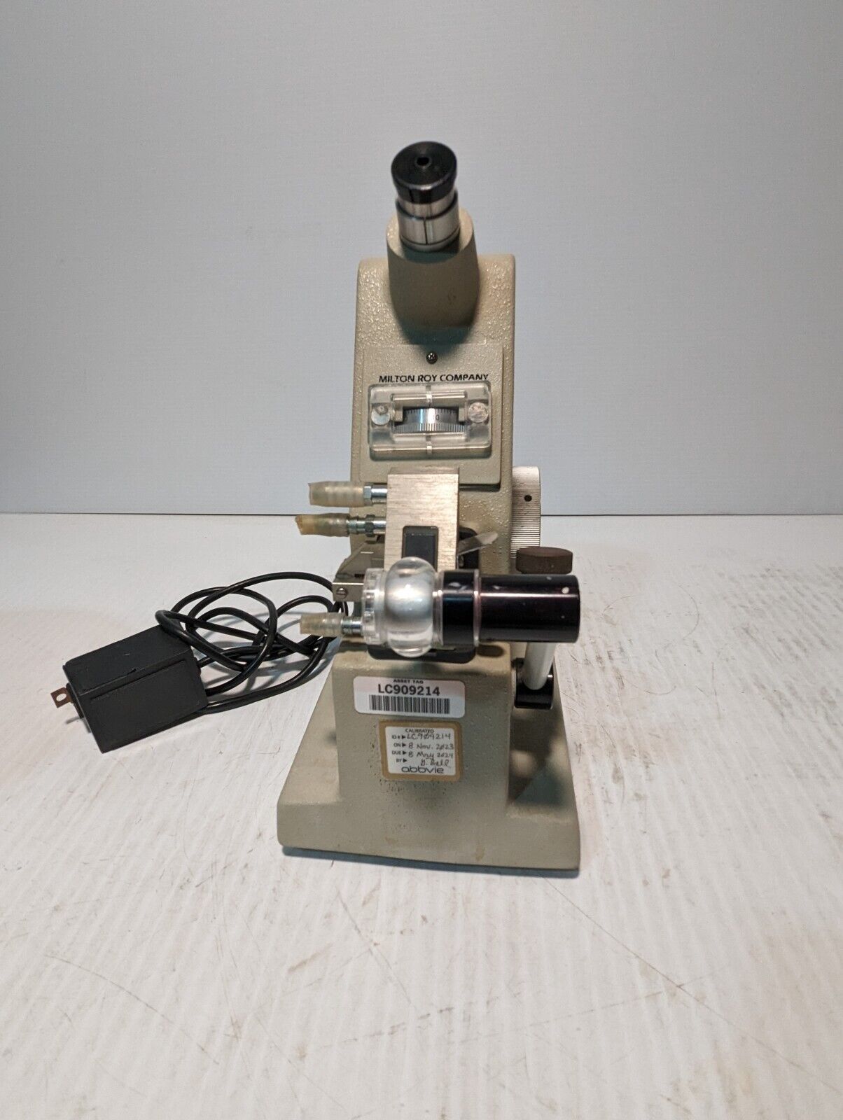 Milton Roy Company 334610 Benchtop Lab Refractometer w\Bausch & Lomb Prism Box