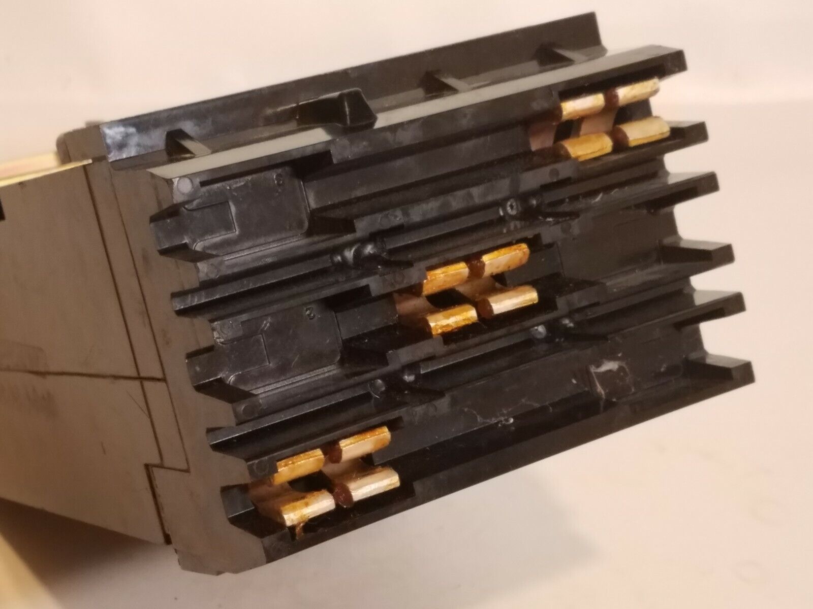 Square D LA3300 3 pole 300A 240VAC