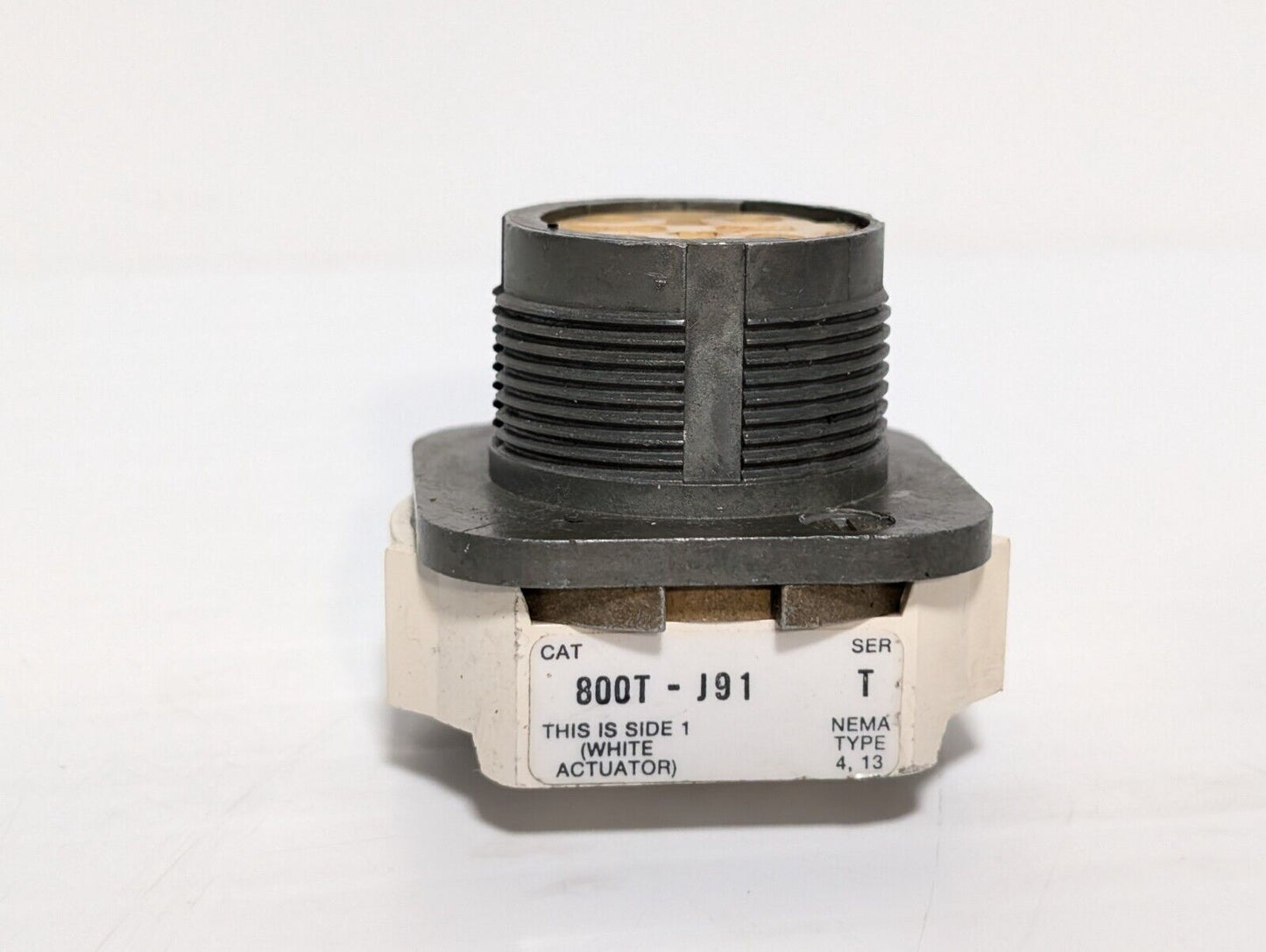 Allen Bradley 800T-J91 Selector Switch, Ser T, 3 Position, w/o Cap/Knob, 30.5mm