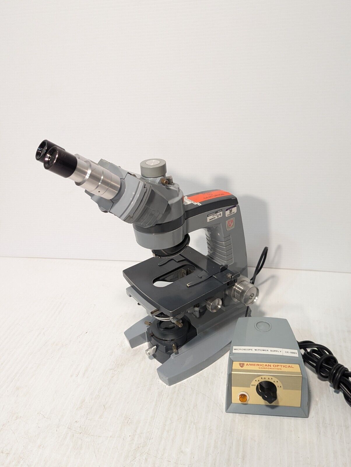 American Optical 1036A AO Spencer Microscope Illuminator w/ 1051 Transformer