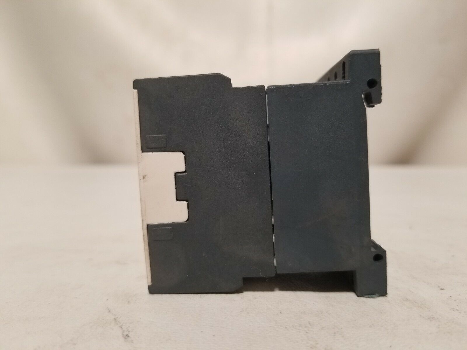 Telemecanique CA2KN40G7 relay
