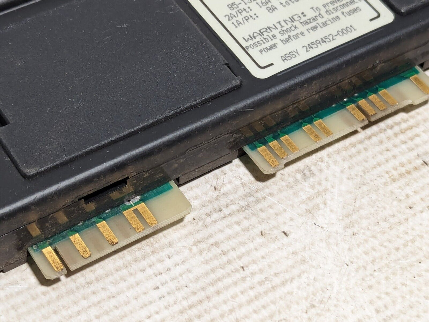Texas Instruments model 500-5011 Output Module, 110 VAC
