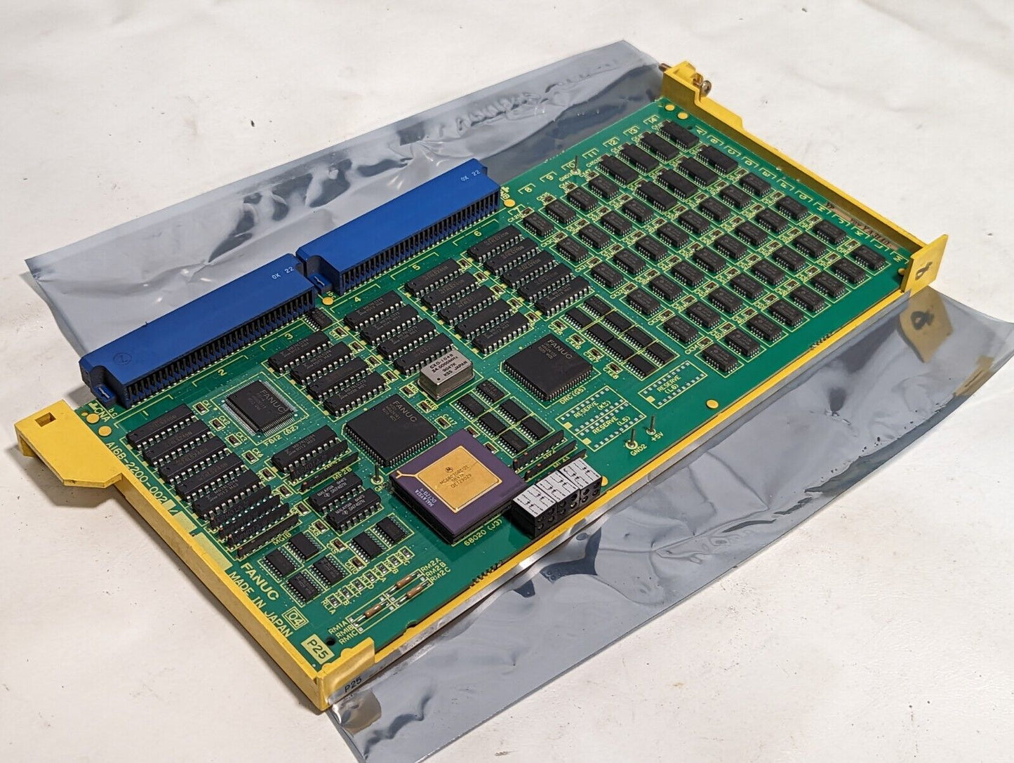 Fanuc A16B-2200-0021/04C Base 2 control card, circuit board