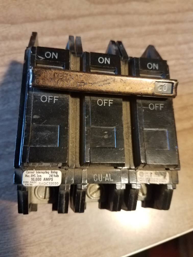 GE THQC32020 circuit breaker, 20 amps, 240 VAC, 3 poles