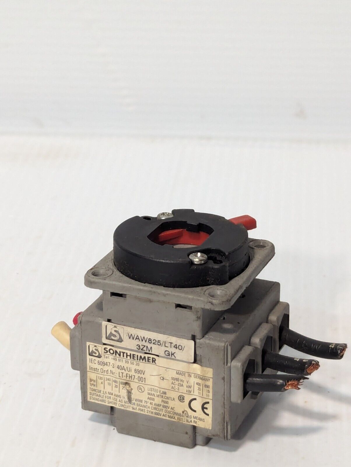 Sontheimer WAW825/LT40/3ZM Selector Switch, 690V, 40A, No Knob - Free Shipping