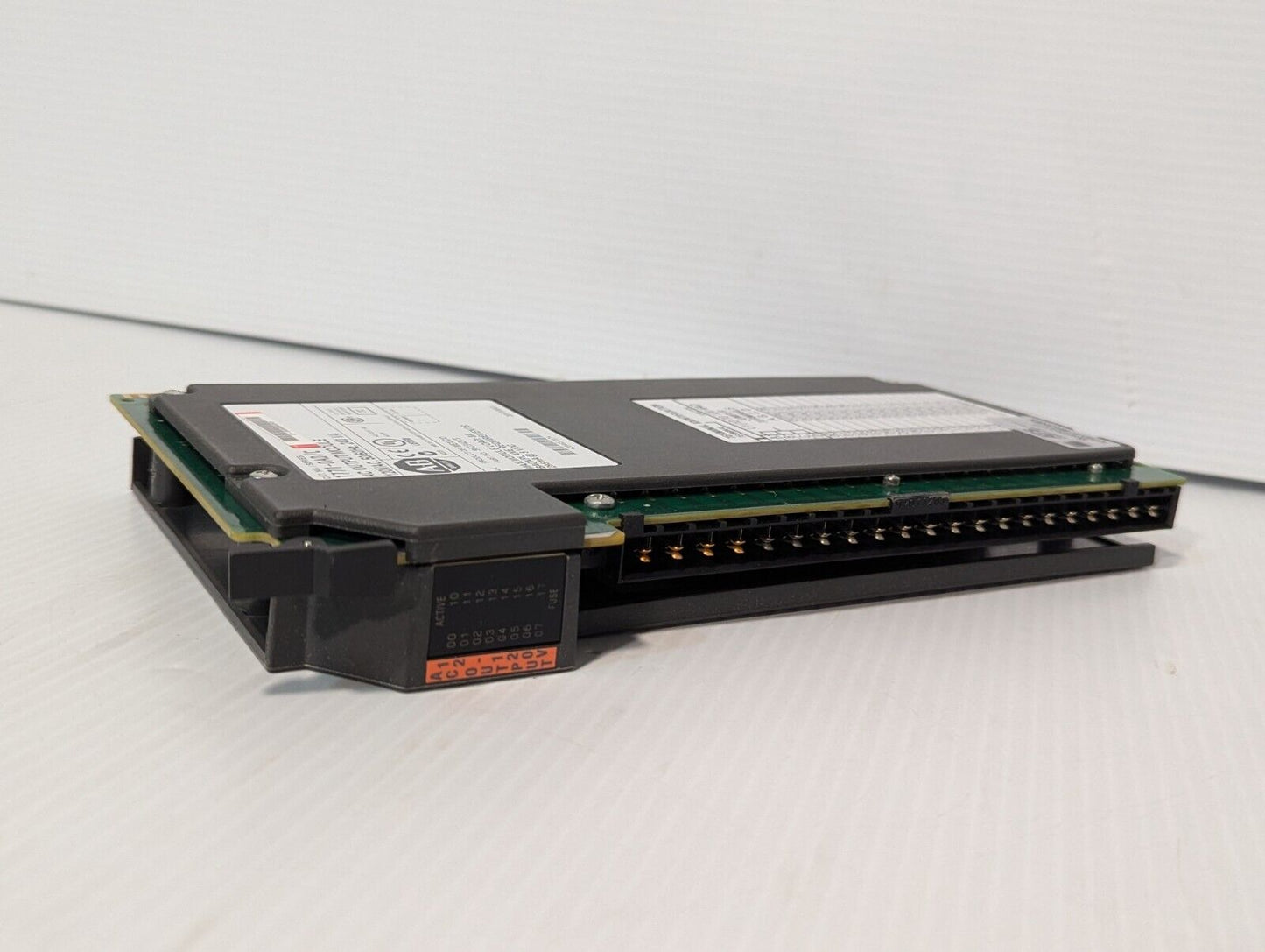 Surplus Open Allen Bradley 1771-OAD /C PLC-5 16-Pt 120VAC Digital Output Module