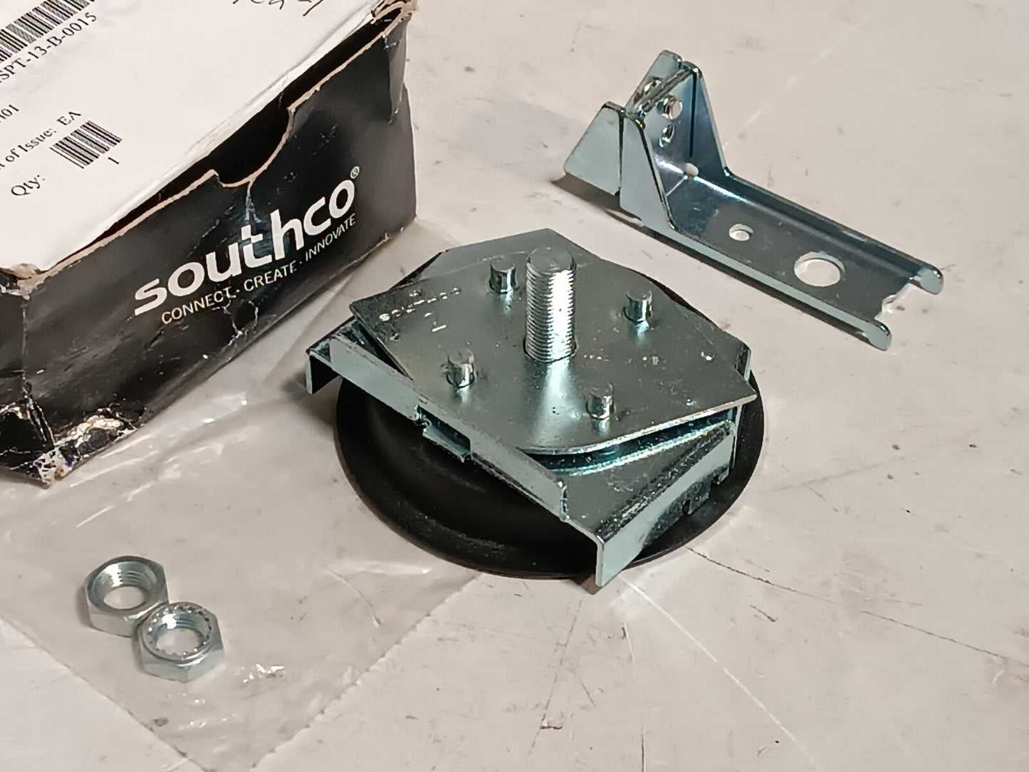 Southco 01-13-45 Flush Cam Cup Recessed Latch CCW Flat Handle, Black