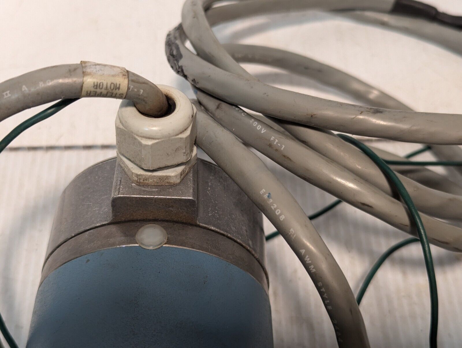 Superior Electric M092-FF-402E Slo-Syn Synchronous/Stepping Motor 213803 4DC 4A