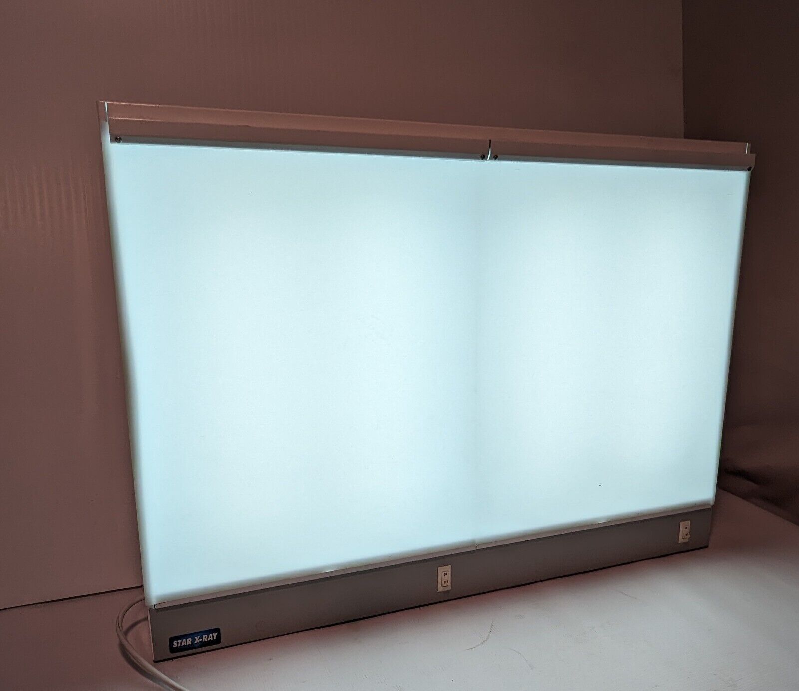 Star X-Ray PH962B2 X-Ray Illuminator, 115v, 0.7A. 60 Cycle - Free Shipping