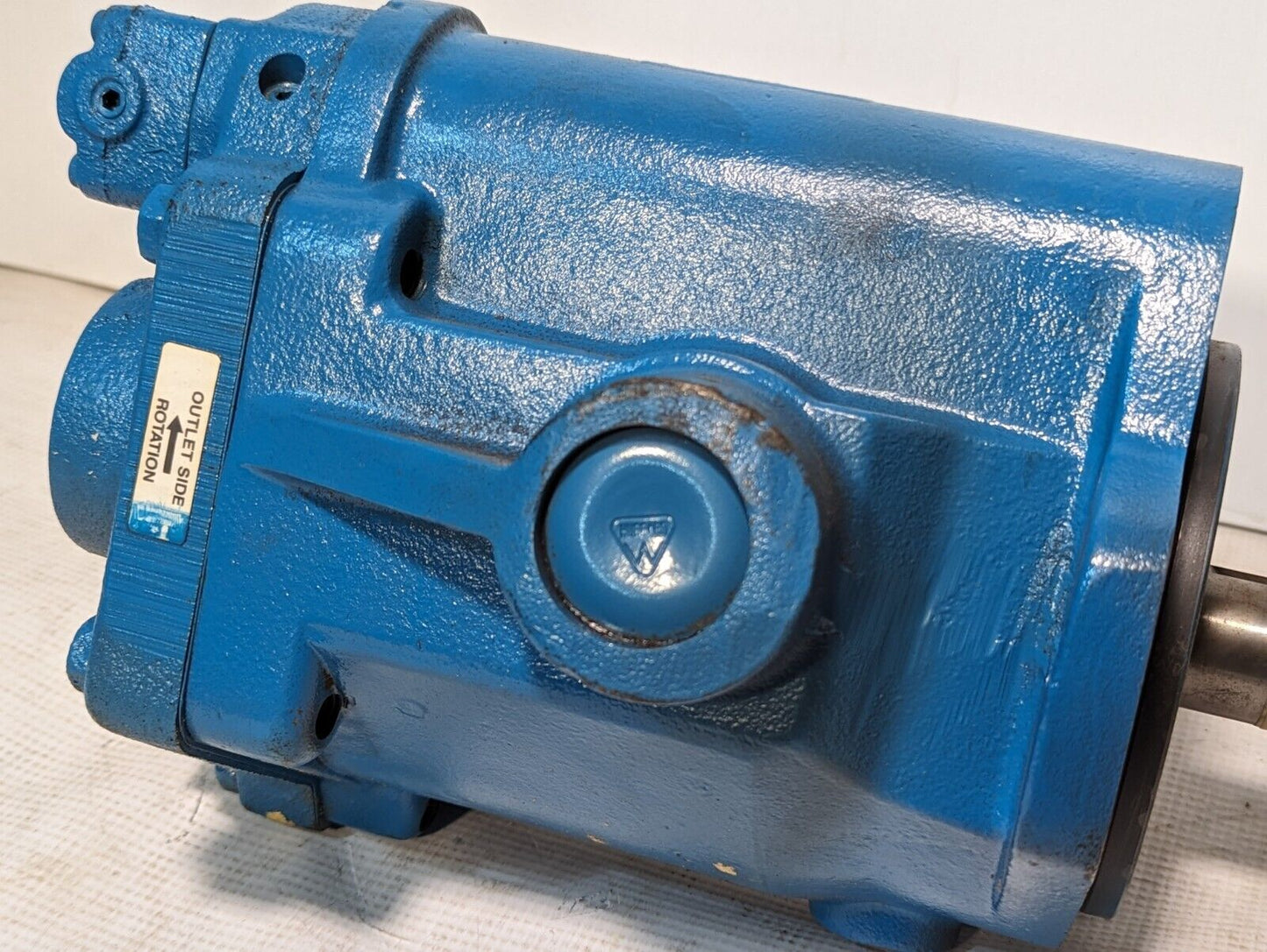 Vickers RPVB20-RS-20-C11 hydraulic piston pump