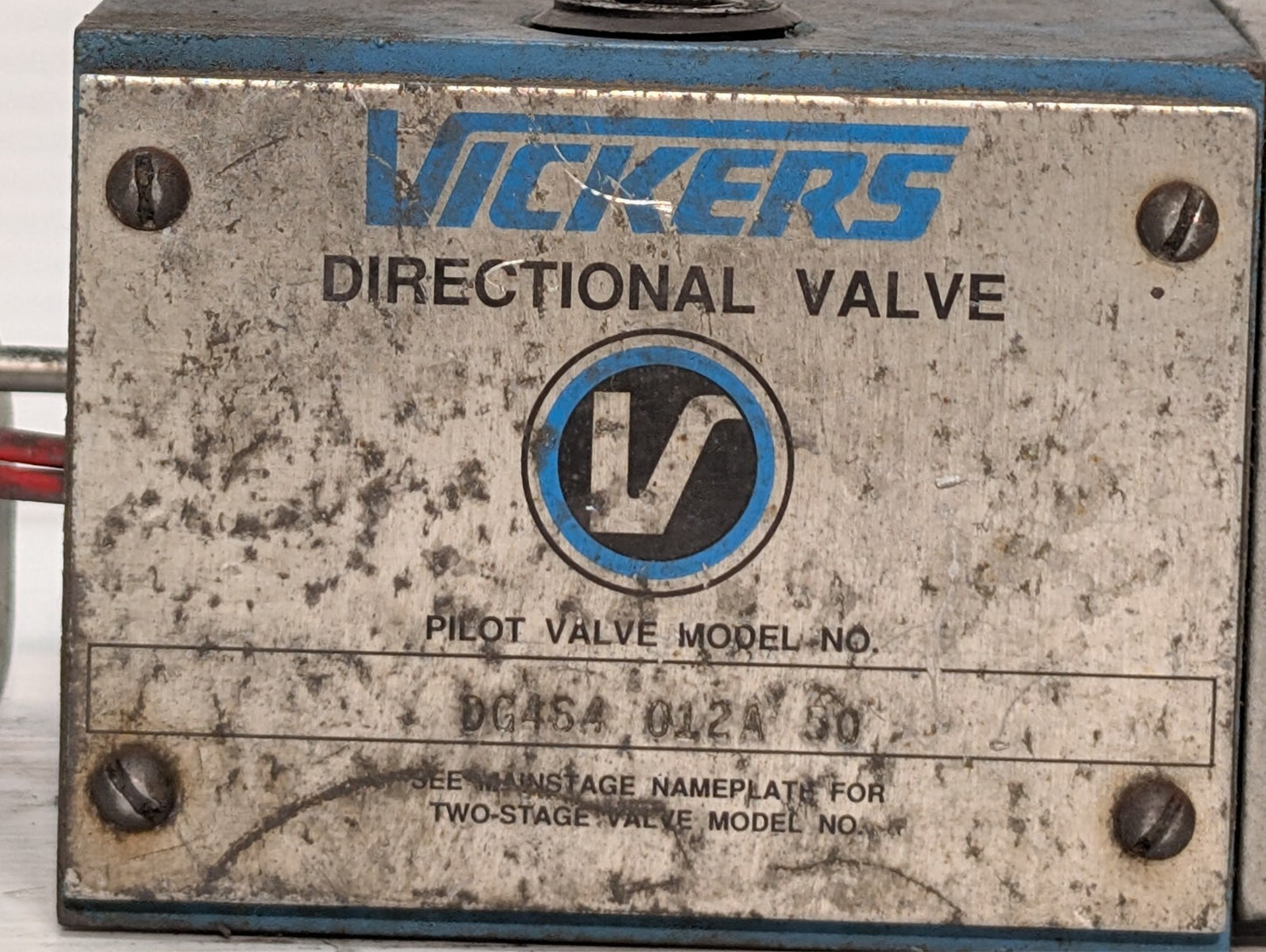 Vickers DG4S4 012A 50 Directional Control Pilot Solenoid Valve Two-Stage