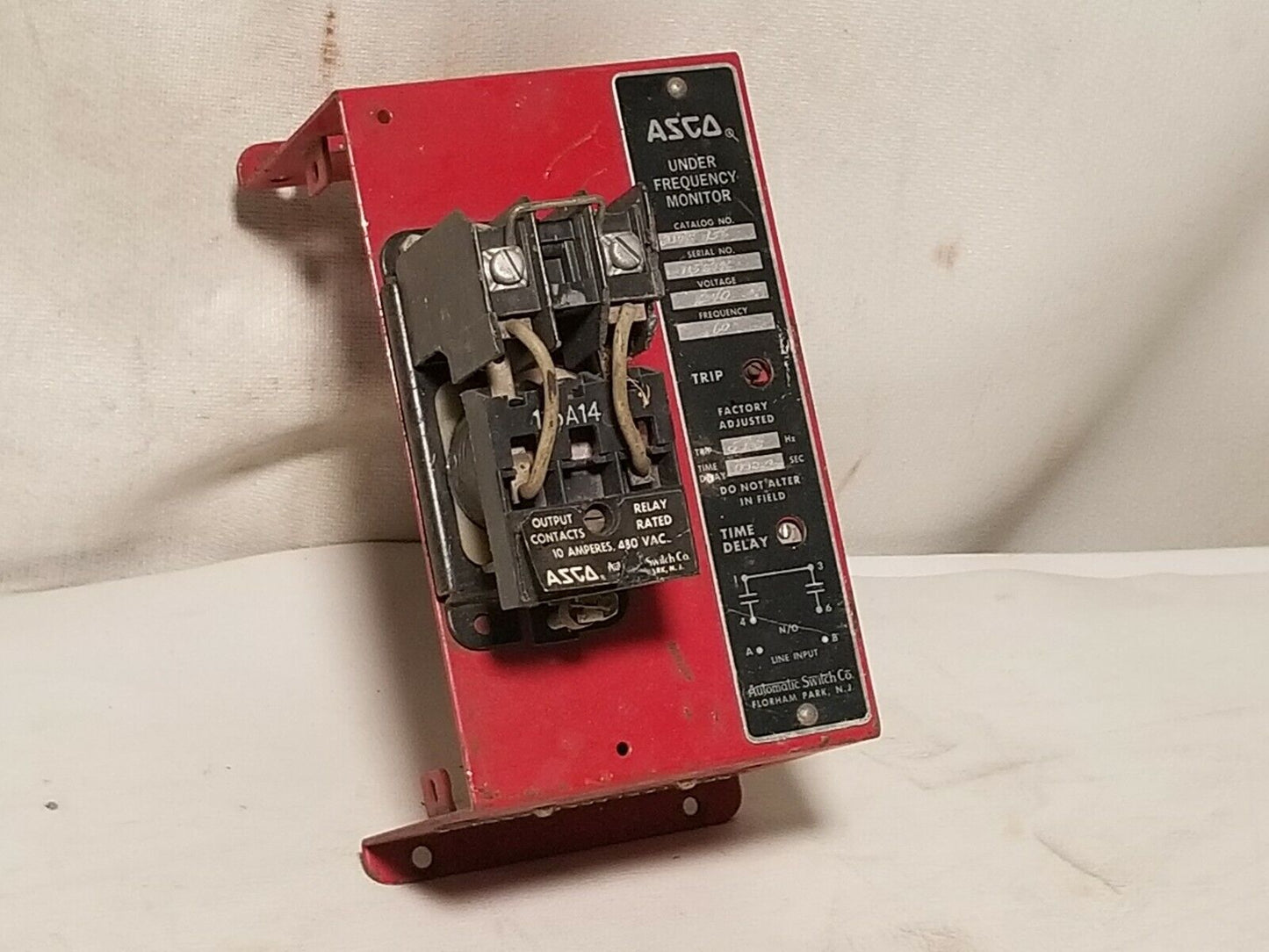 ASCO underfrequency monitor, 214A-156, 240VAC, trip 59.3 Hz, time delay 0.120 s