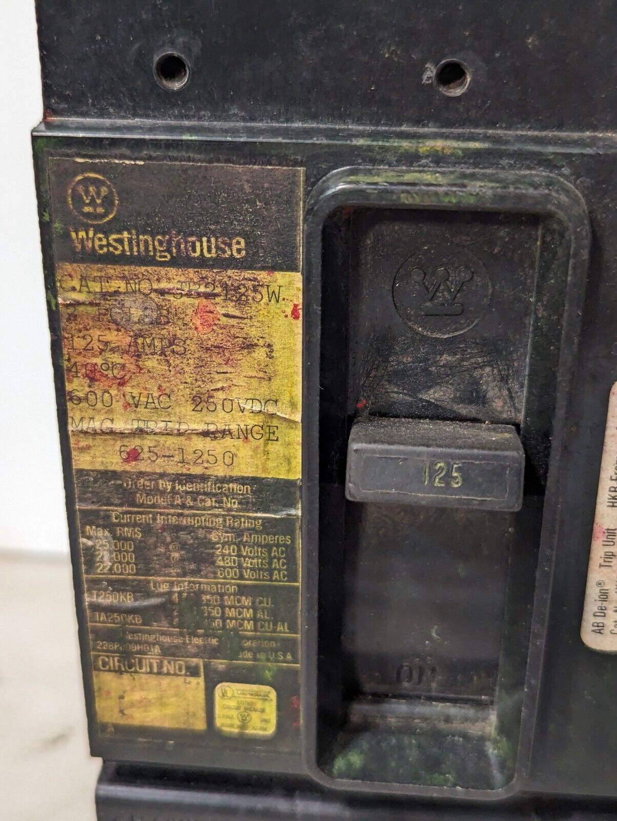 Westinghouse JB2125W Molded Case Circuit Breaker 125A, 600vac \ 250vdc, 2-Pole