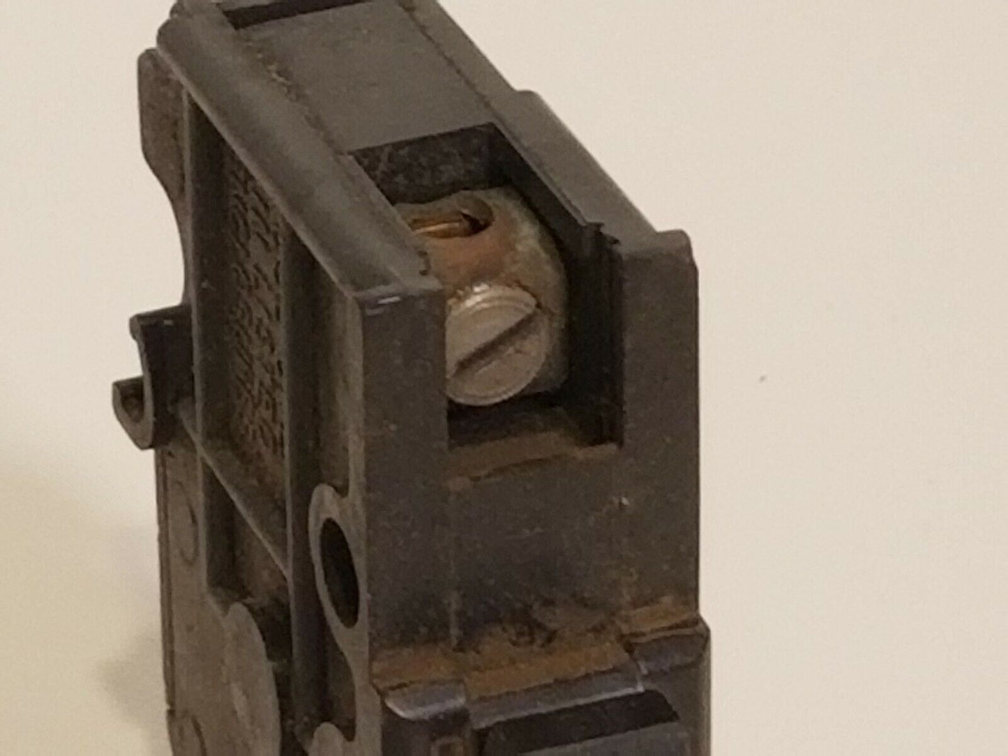 Federal Electric NA115, 15 amp, 120/240VAC, 1 pole circuit breaker