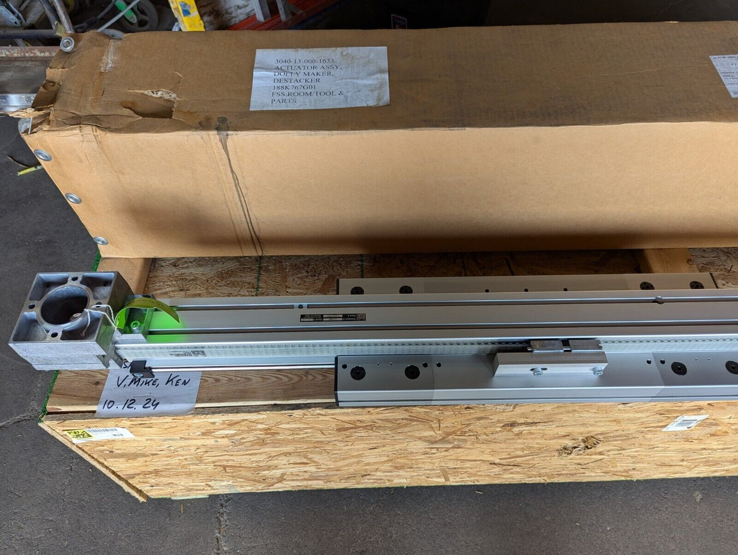 Macron 11237F01 Linear Actuator Assembly, Dolly Maker / 3040-13-000-1633