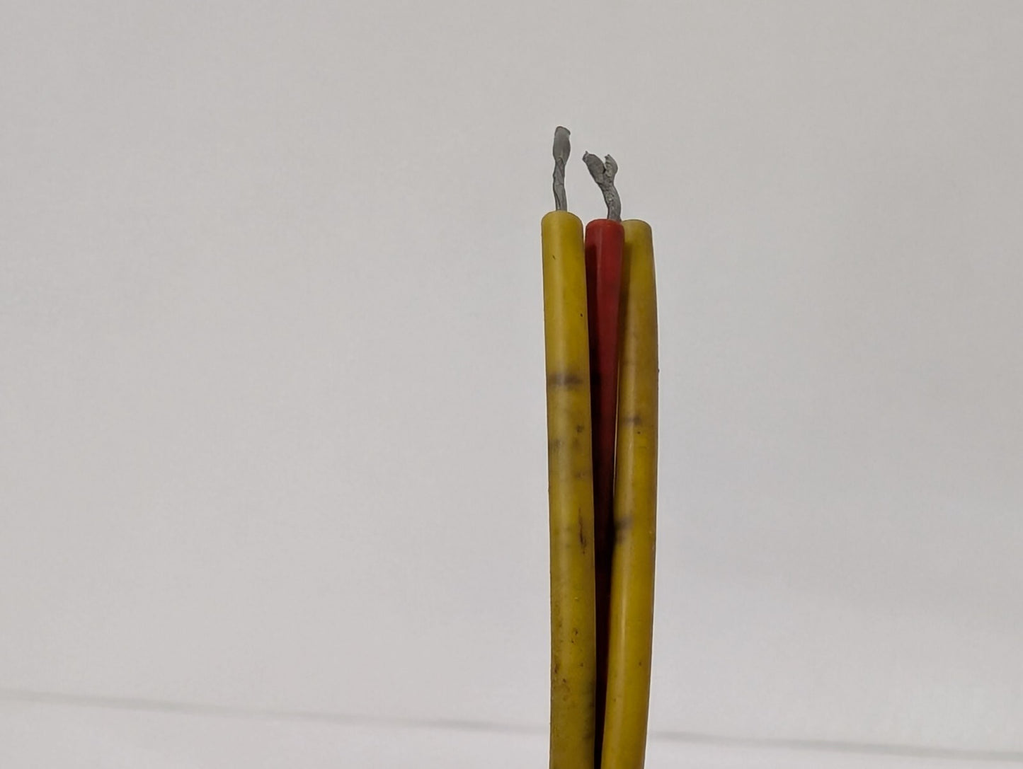 Unbranded Cartridge Heater, 4.5" Long, 3 Conductor Wires, 90 Degree, Long Cable