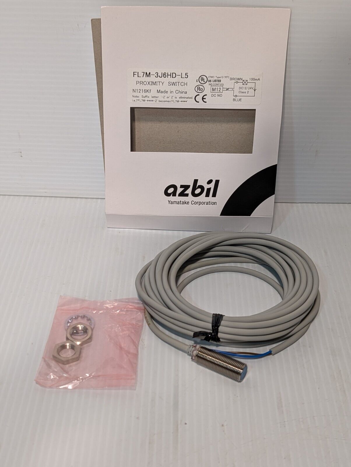 azbil FL7M-3J6HD-L5 Proximity Switch Sensor DC 2Wire, Yamatake FL7M3J6HDL5