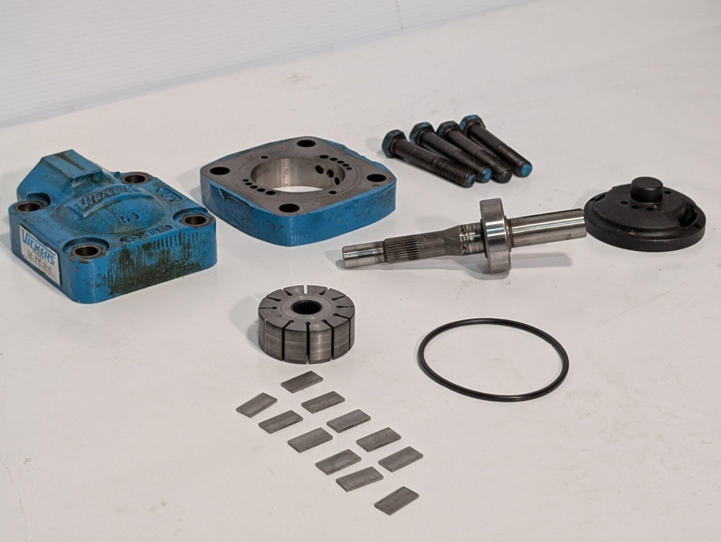 Vickers V20-1P9P-1A11 Vane Pump Assembly NOT GUARANTEED COMPLETE
