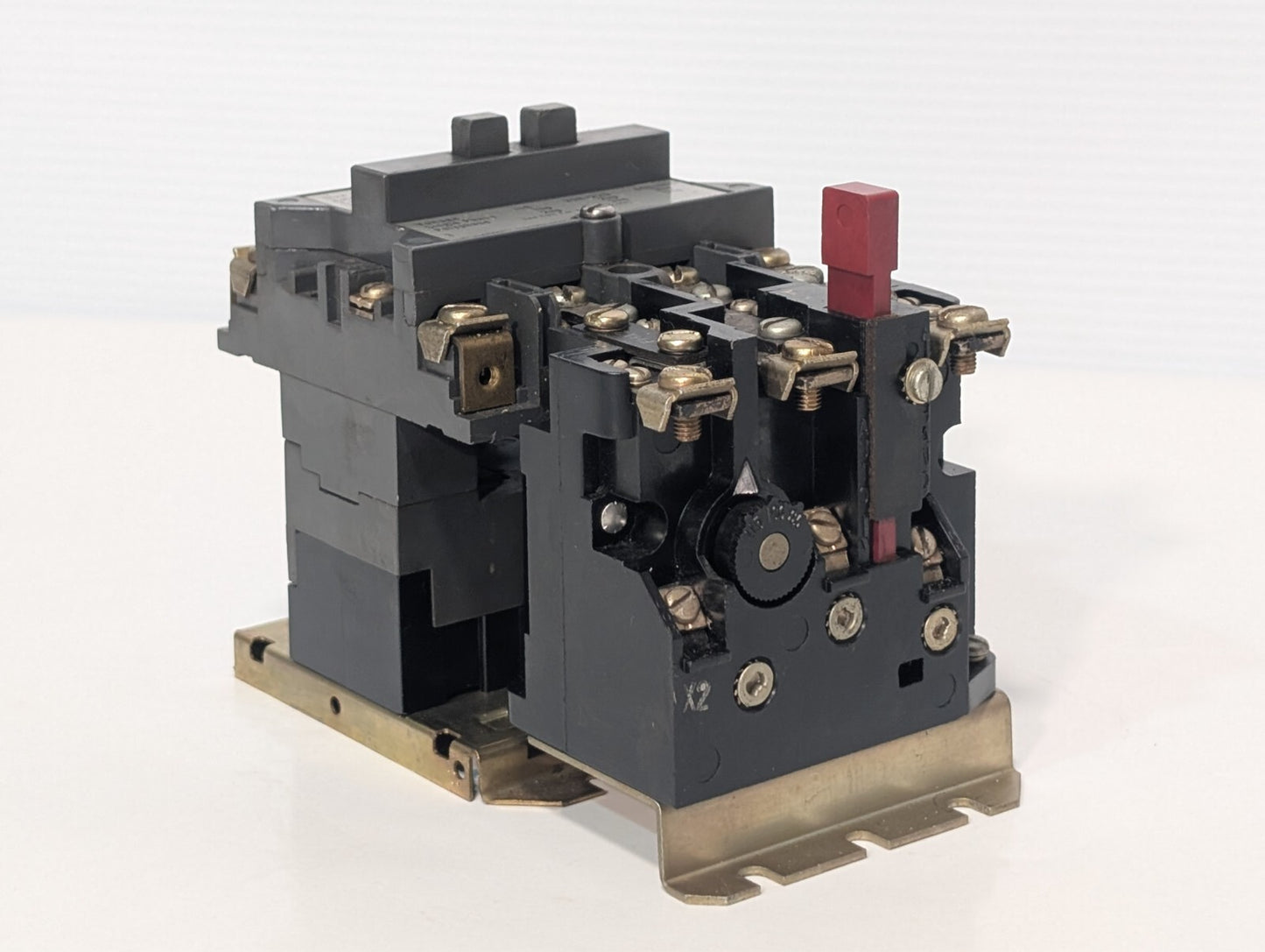 Westinghouse A200M0CAC Motor Starter, NEMA Size 0, Single or Polyphase, 3-Pole