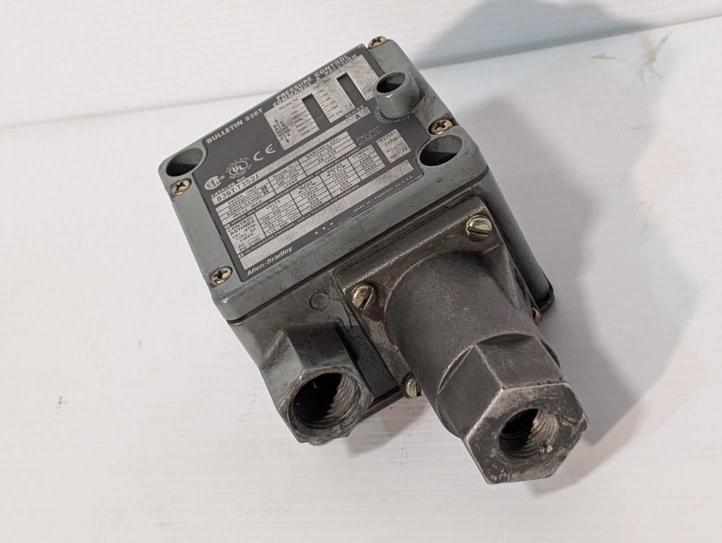 Allen Bradley 836T-T352J Pressure Control 836TT352J Ser A