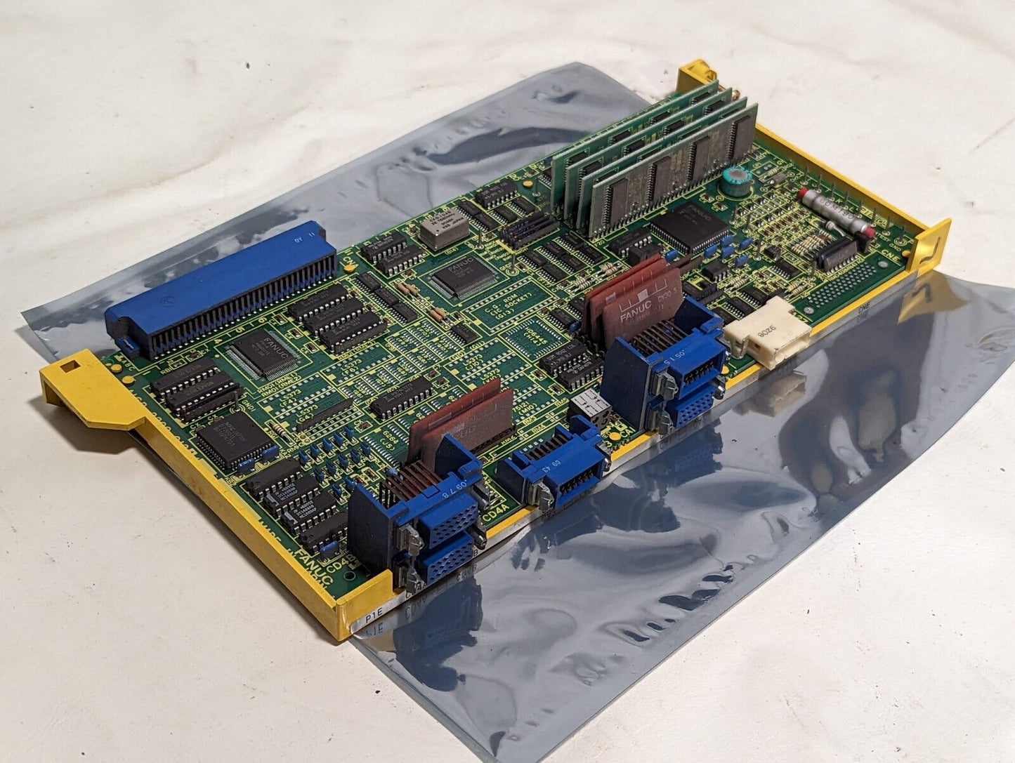 Fanuc A16B-2200-0121/06C control card, Base 0, circuit board