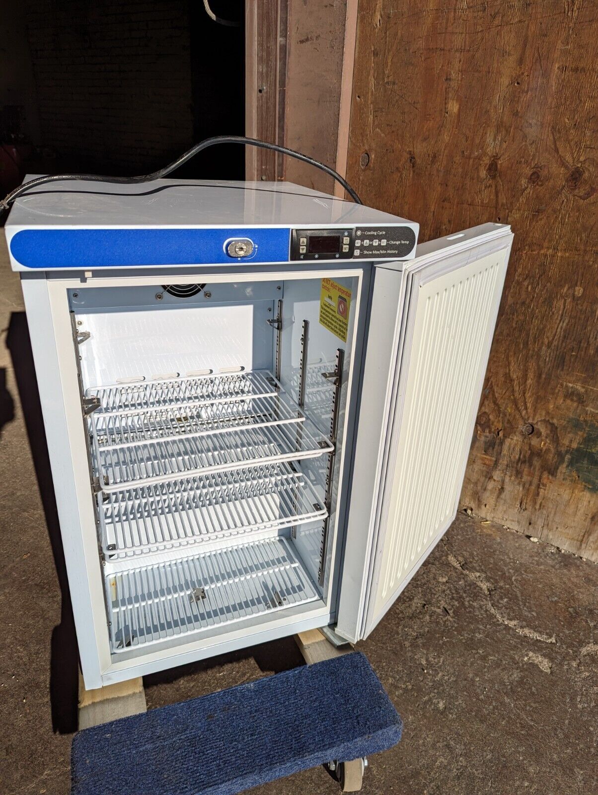 So-Low ABT-UCFS-0204, MV4-2UCRDA refrigerator, R600A refrigerant, 115VAC