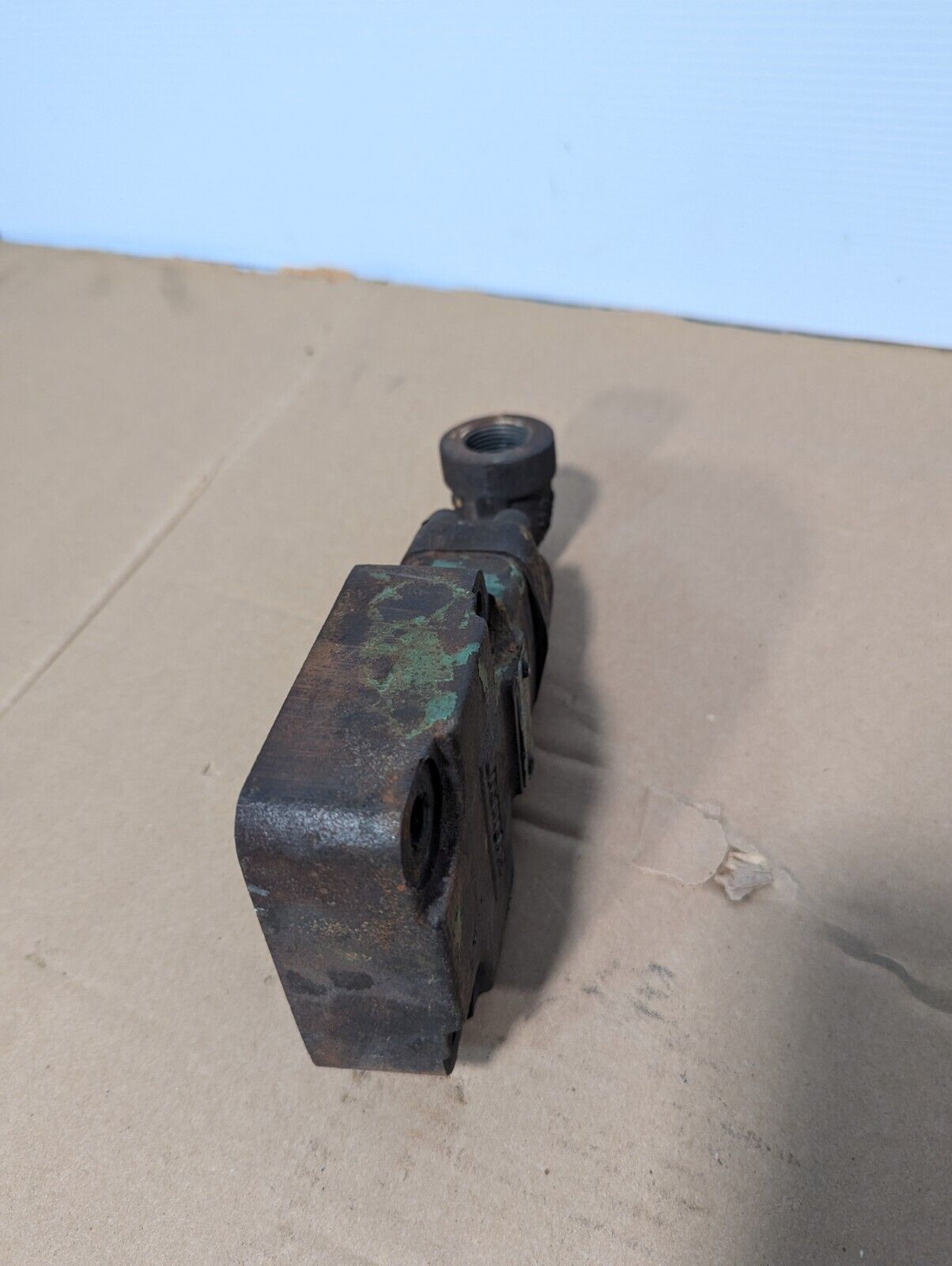 Vickers 4520VA608 Hydraulic Pump - Free Shipping