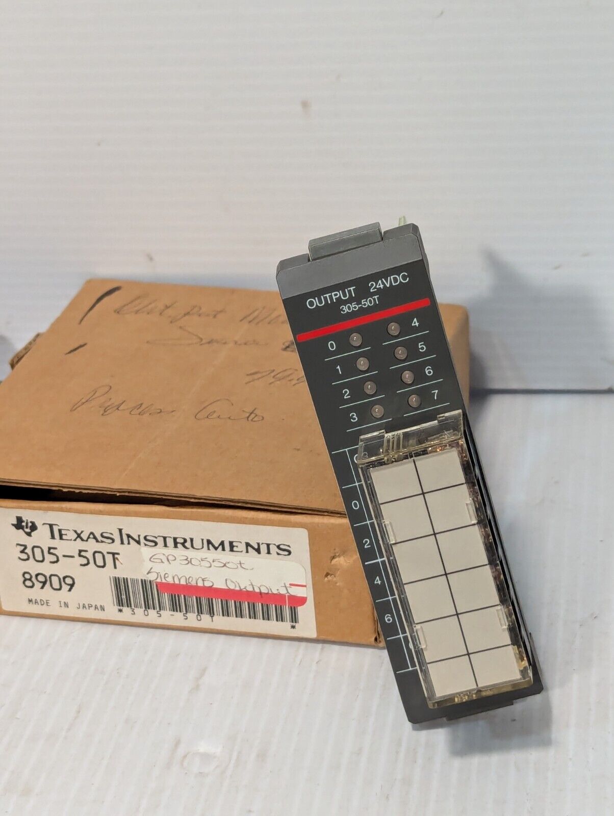 Texas Instruments 305-50T output module, 24VDC, 5-28VDC, 0.5A - Free Shipping