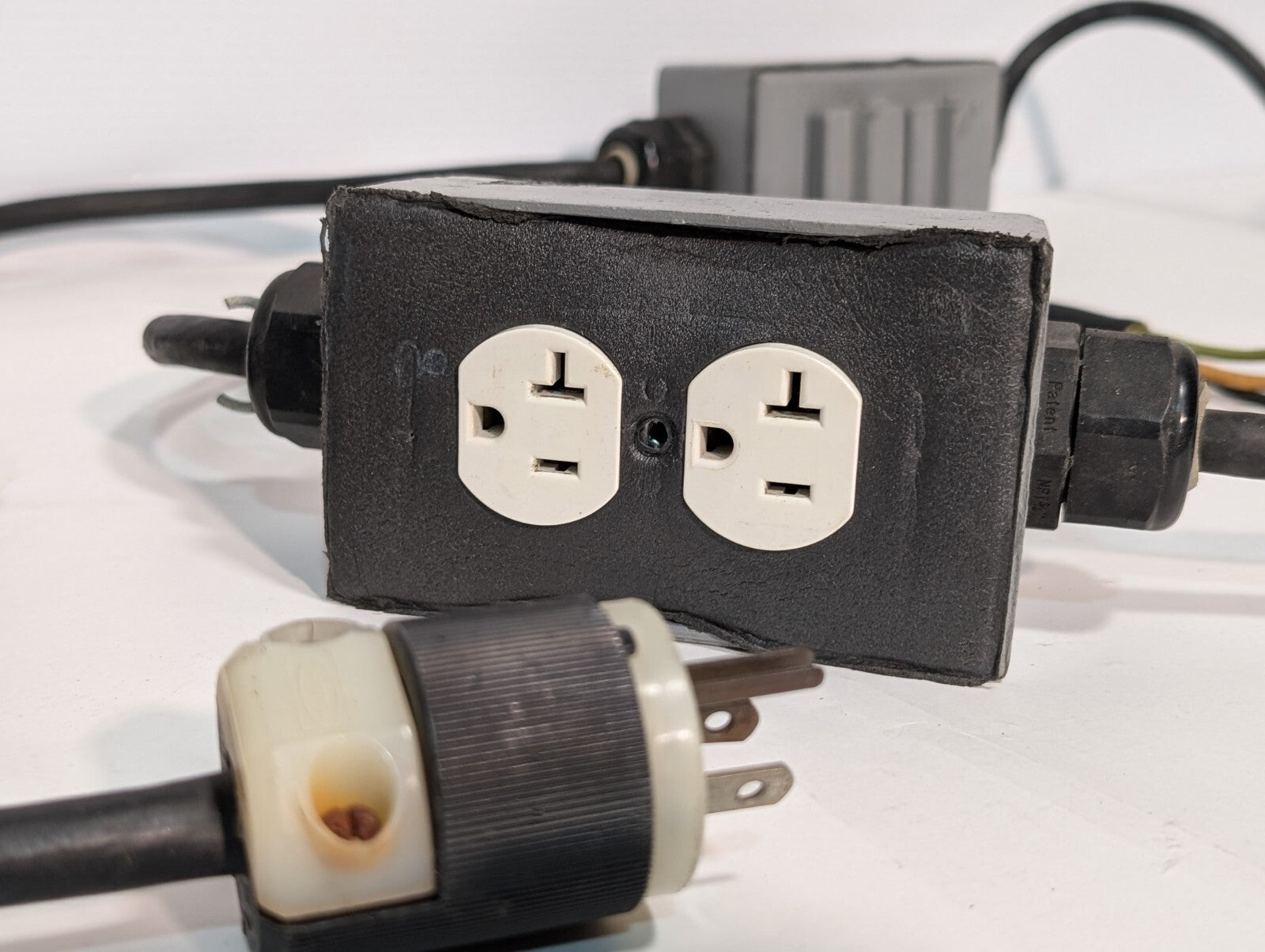 String of 4 Parallel Weather Proof Horizontal Duplex Power Outlet Receptacles