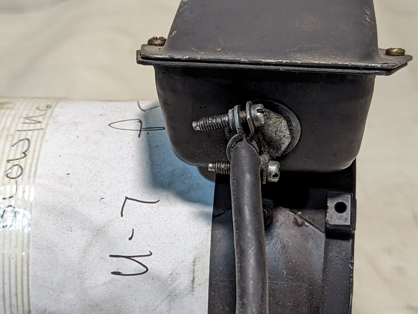 Unknown DC motor with Hub City 184 speed reducer, maybe Fincor 5009324 variable