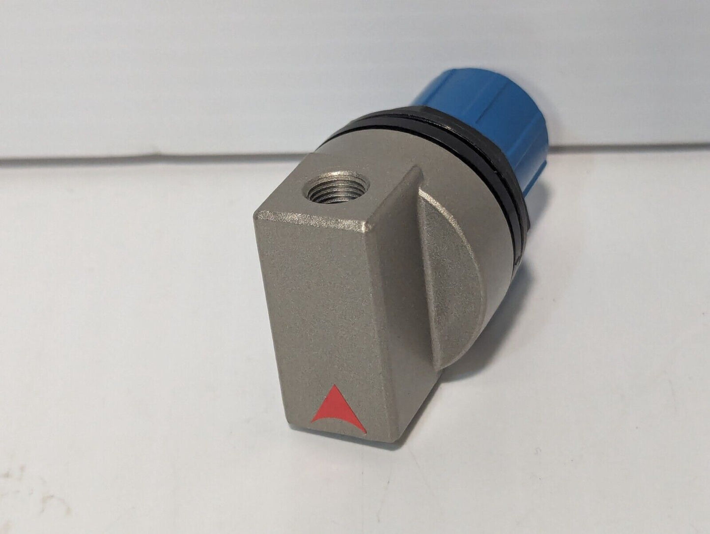 SMC AP100-01 Regulator, Pressure Control Valve, 1/8 npt - Free Shipping