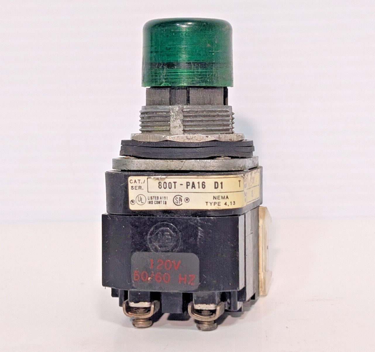 Allen Bradley 800T-PA16 Illuminated Push Button, 120V, Heavy Duty, Lamp Type 755