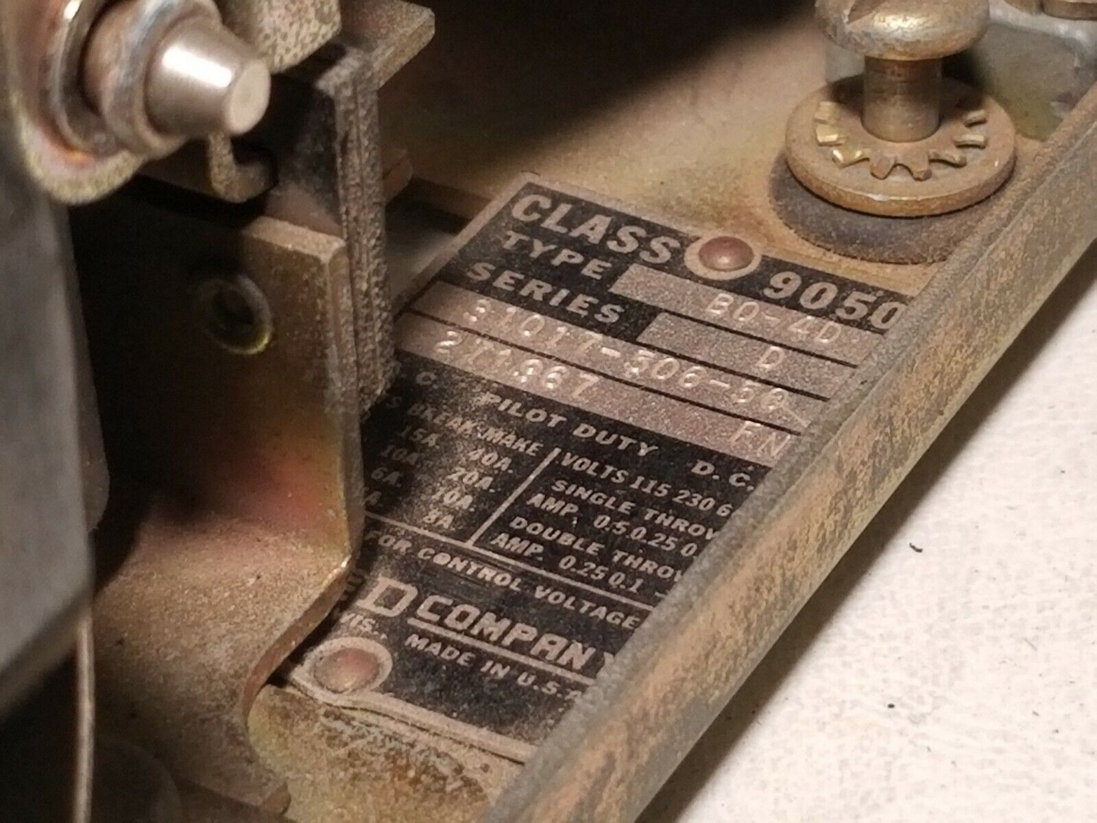 Square D 9050 pneumatic timing relay, timer