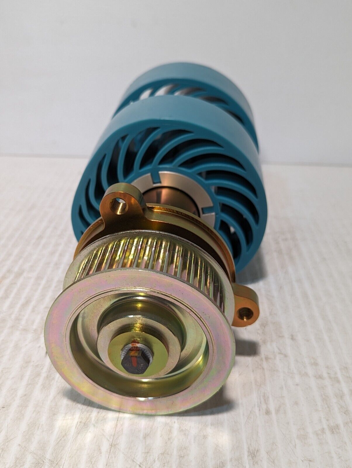 3915-10-000-8866 141K126G01 Pinch Wheel Spindle Assembly RH - Free Ship