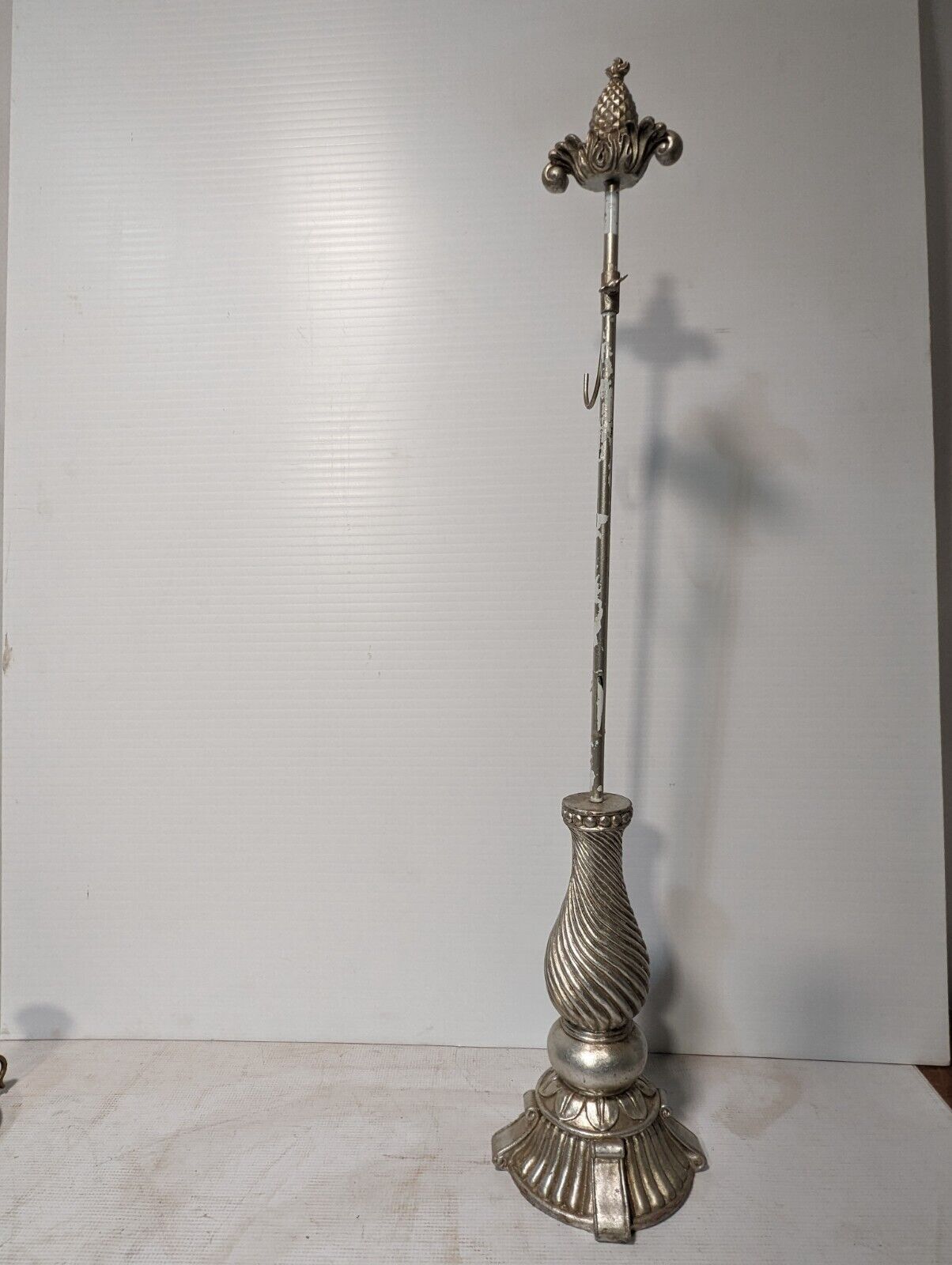 Vintage Banana Hanger With Pineapple Top As Pictured - Free Shipping