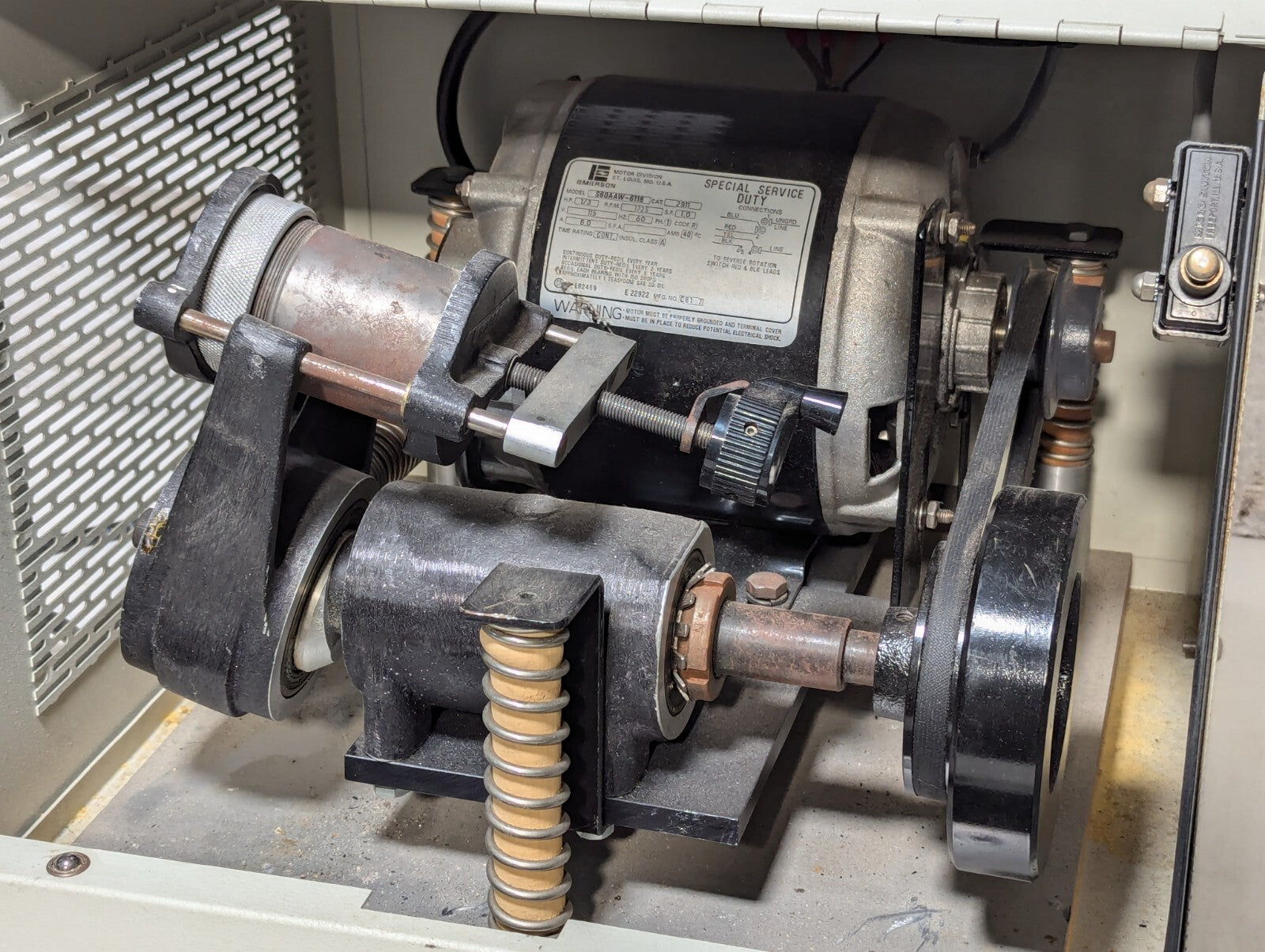 Spex Mixer / Mill, Resembles 8000M Model, with Emerson S60AAW-6118 Motor