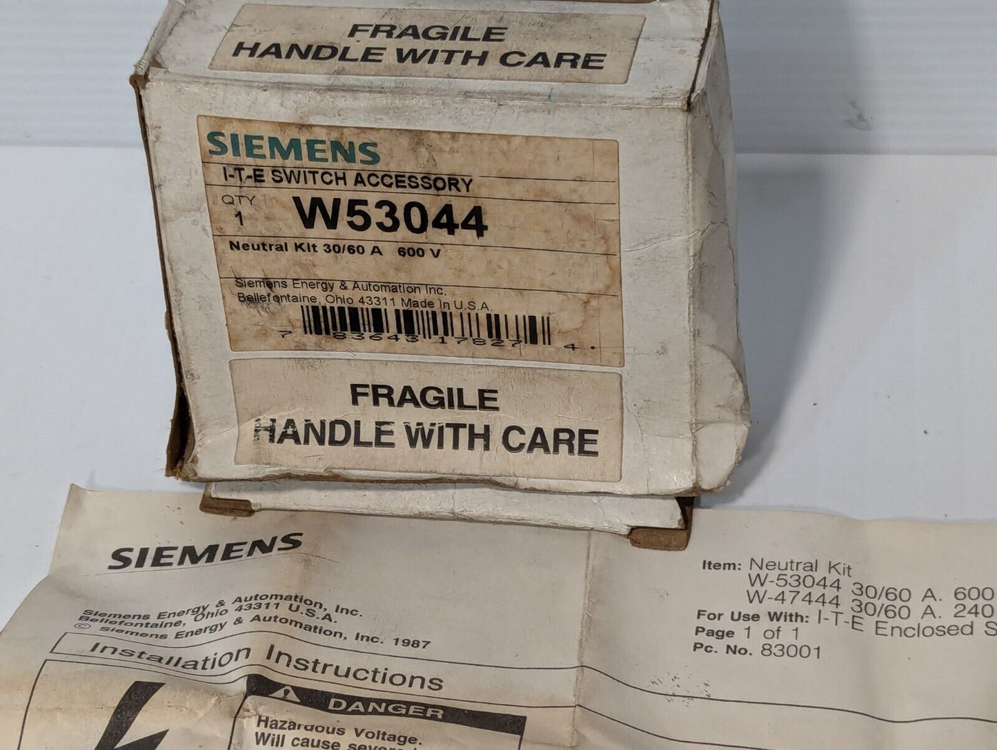 Lot of 2 Siemens W53044 Heavy Duty Non-Metallic Neutral Kit, 30/60 A, 600 VAC