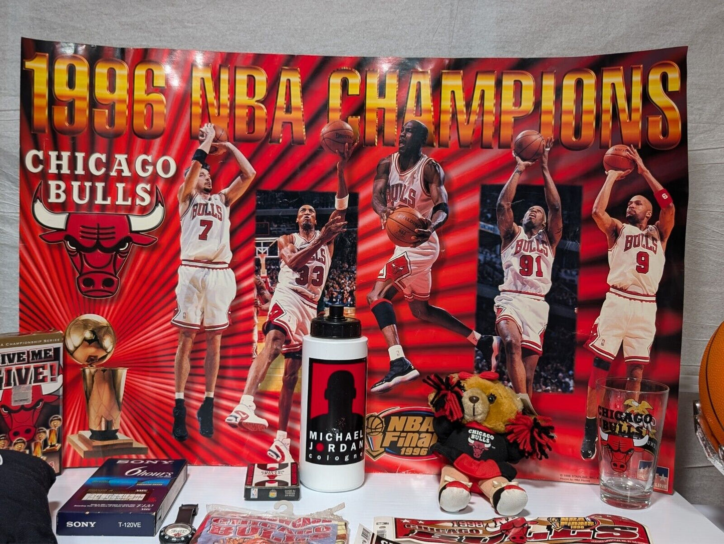 18 Pieces 1996-1998 Michael Jordan Chicago Bulls Championship Memorabilia