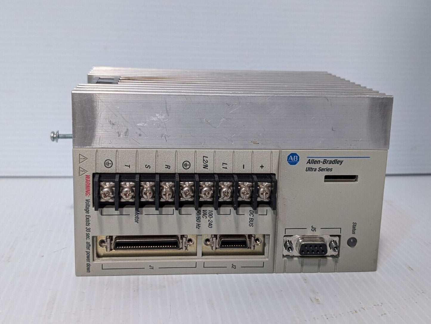 *Allen Bradley 1398-DDM-019 Servo Drive 100-240VAC 18 Amps RMS*