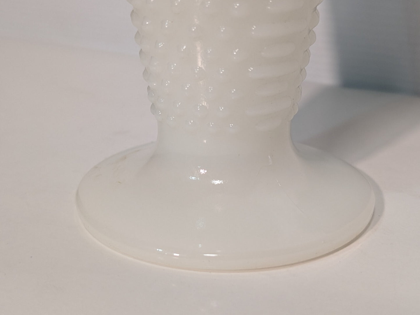 Vintage Anchor Hocking Milk Glass Hobnail Trumpet Vase Ruffled Scalloped Rim