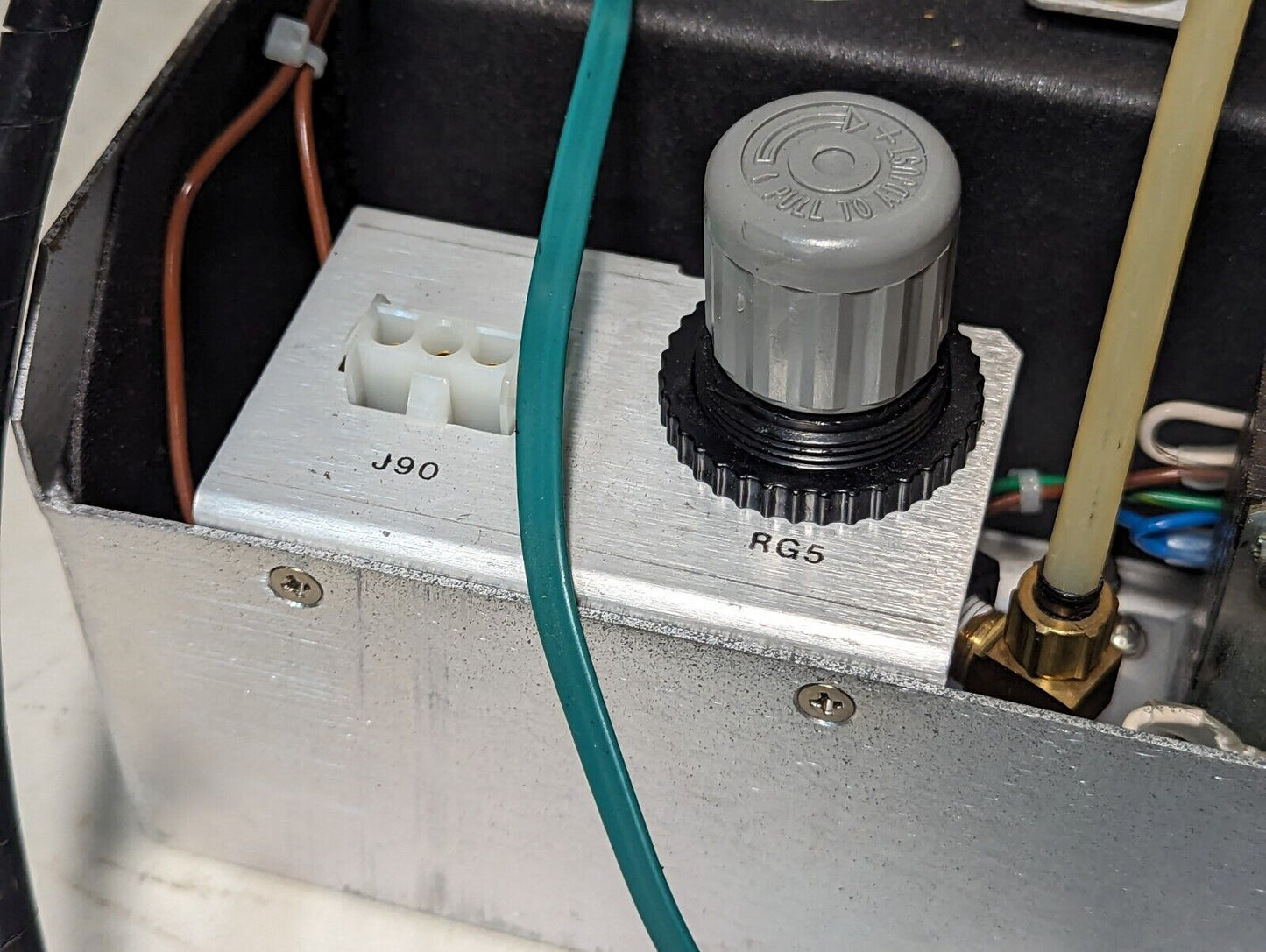 Unbranded pump base with GAST SAA-P104-HB miniature rocking piston compressor