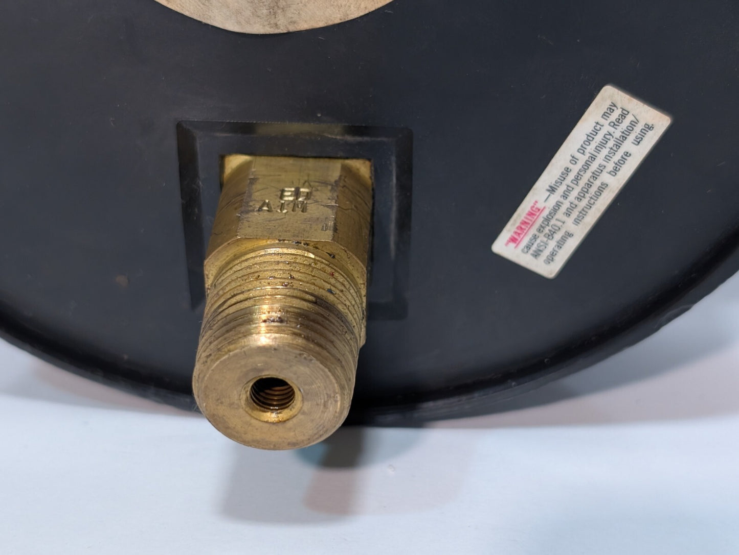 U.S. Gauge 33510 Solfrunt 1000 PSI Pressure Gauge, 5.75" Dial Face, 1/2" NPT