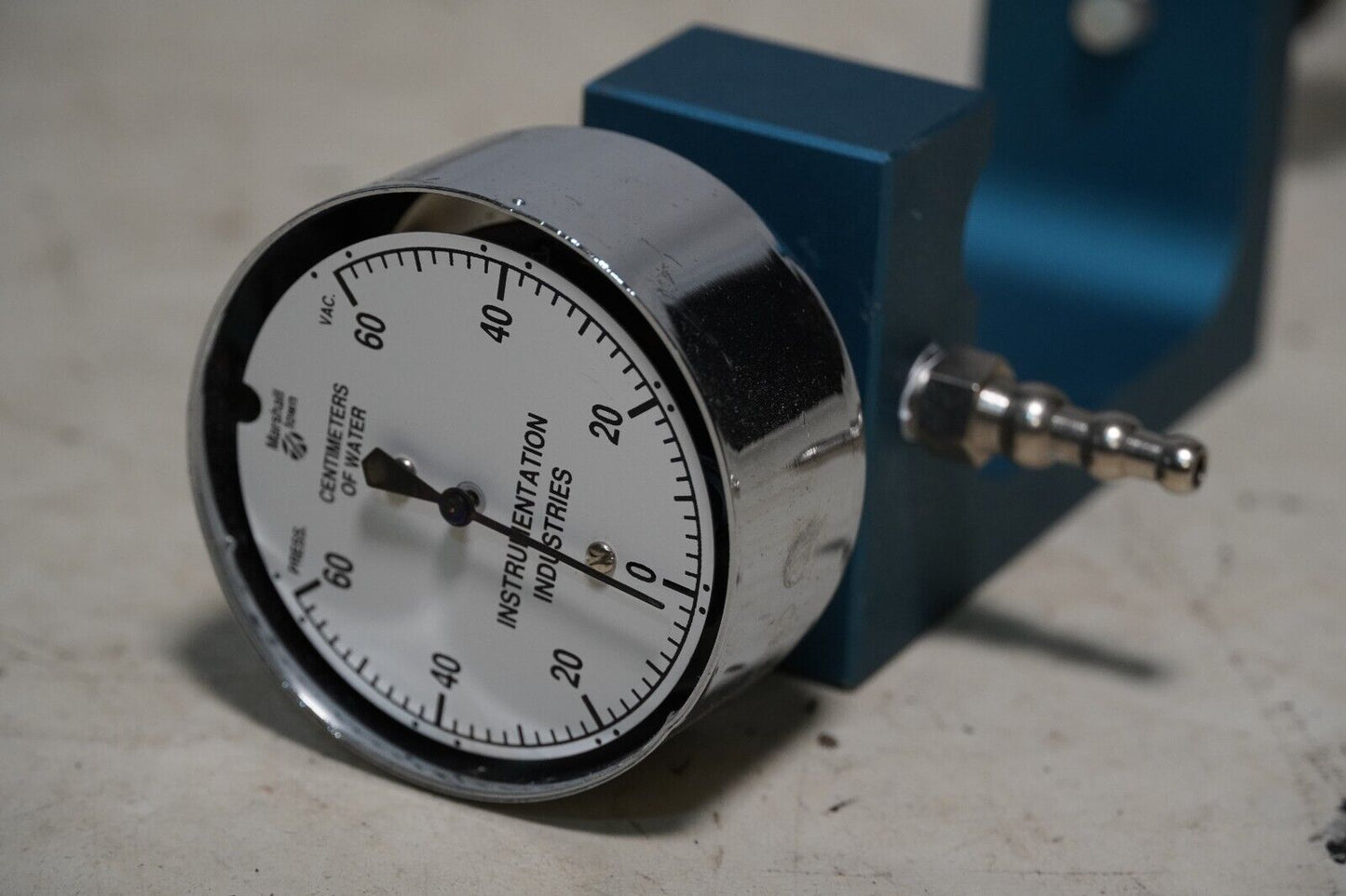 Instrumentation Industries Marshalltown Vacuum Gauge with Clamp
