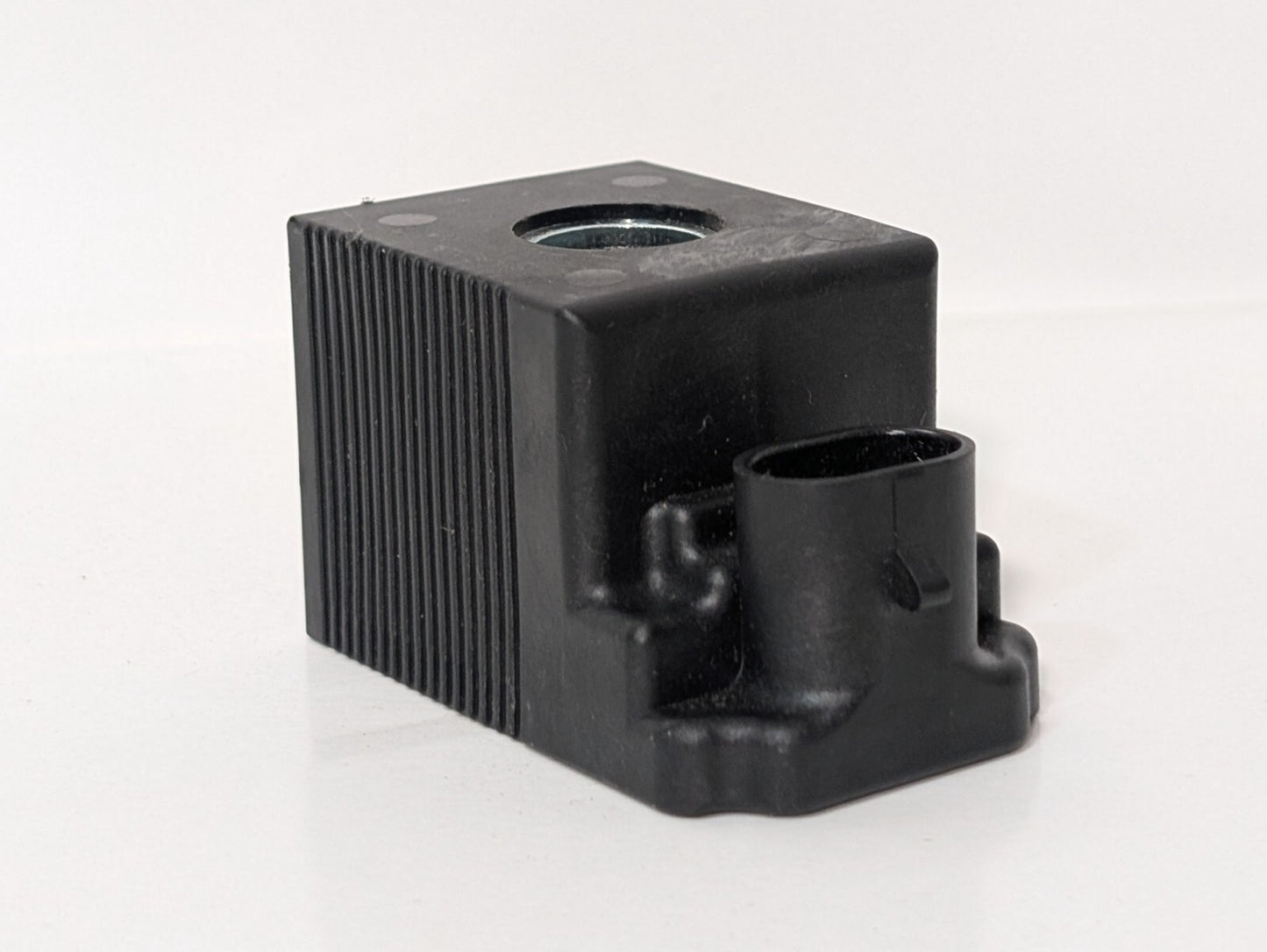 10R-05 1541 Solenoid Valve Coil, 24vdc (E24), 14.4w, Two Prong Connector, 19/22