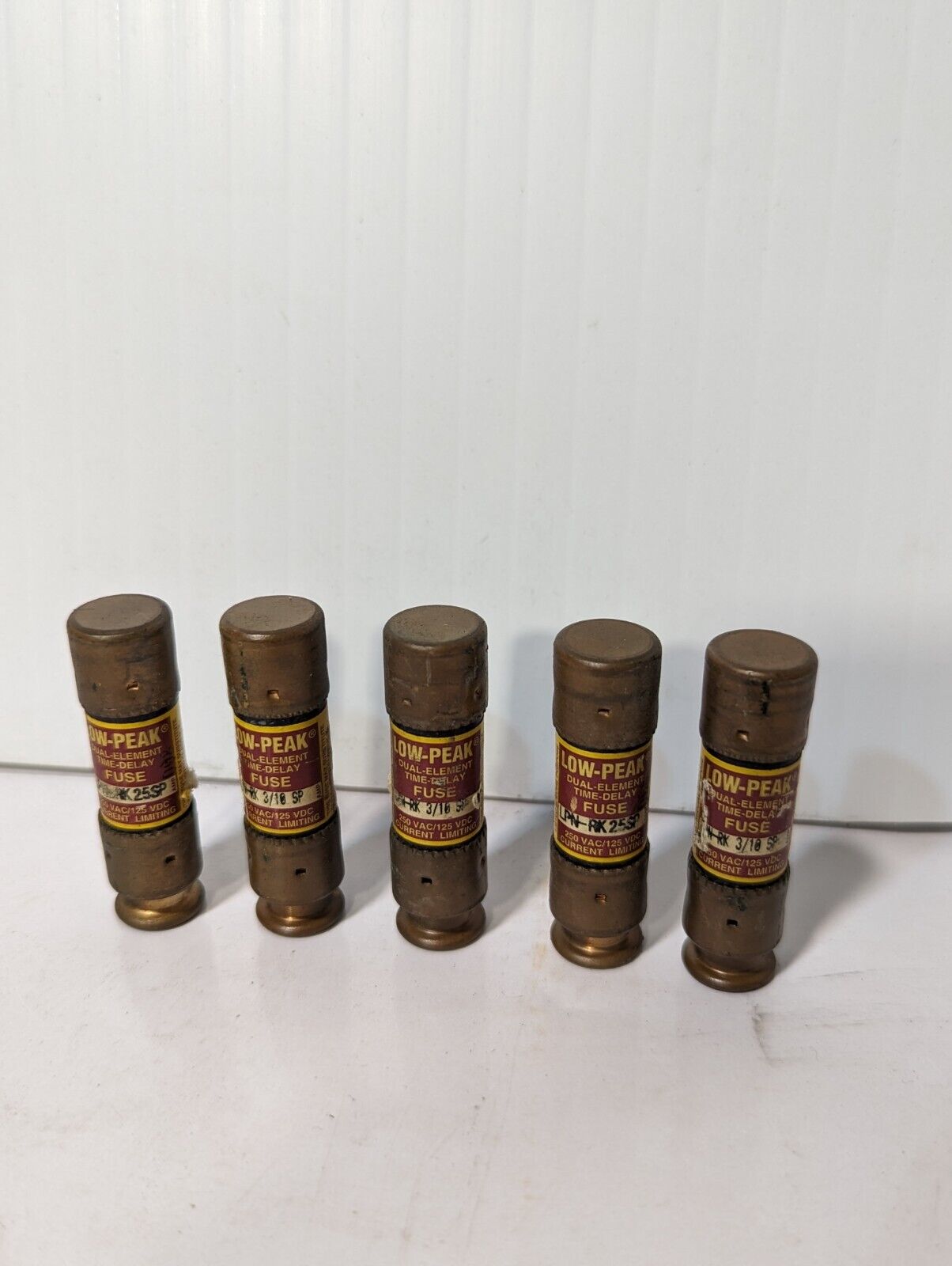 Lot of 2x Buss LPN-RK25SP, 3x Buss LPN-RK3/10SP fuses, 25 and 3/10 A, 250VAC/125