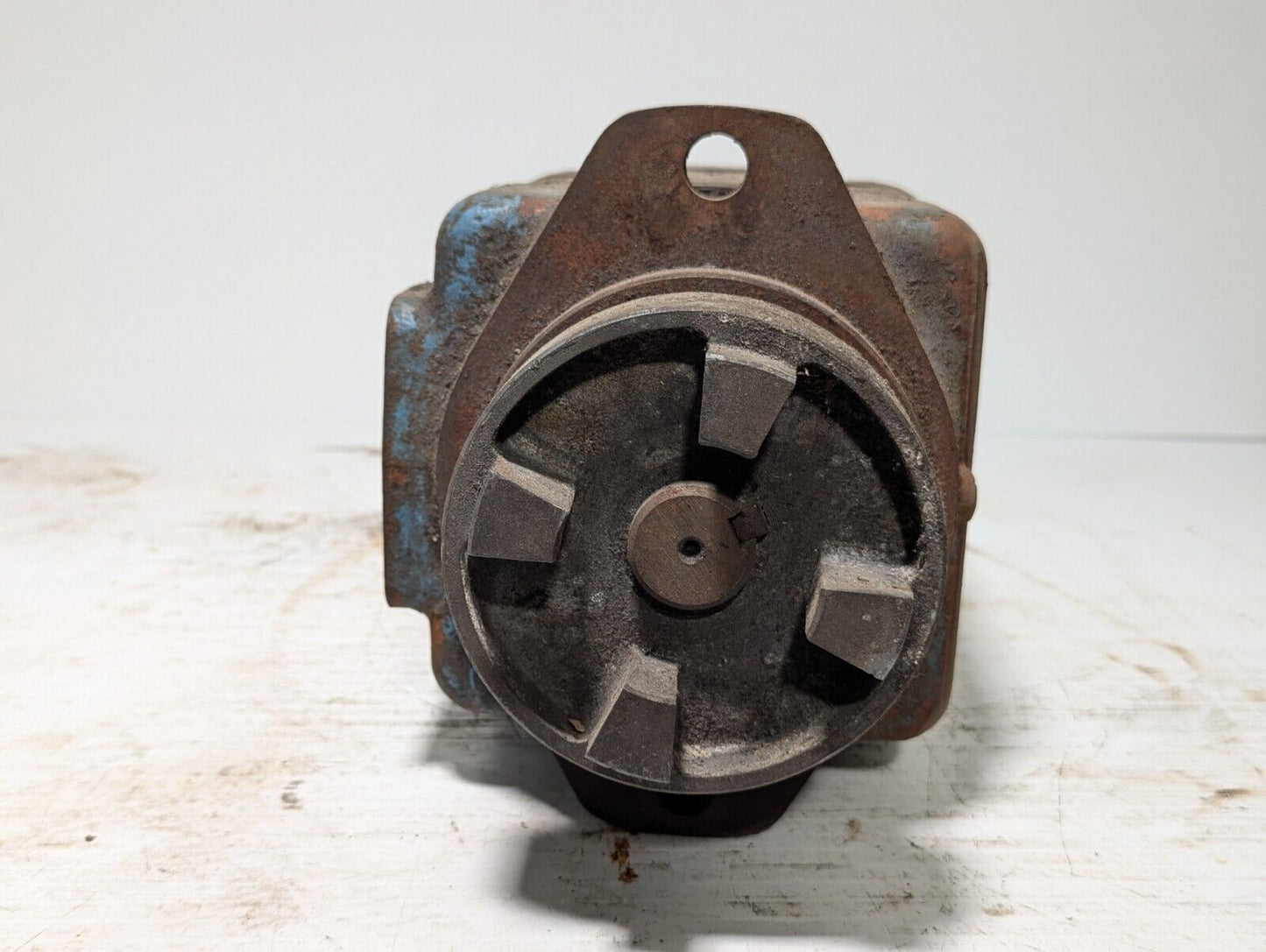 Vickers 4520V-60A8-1AA20-282 Hydraulic Double Vane Pump - FOR PARTS