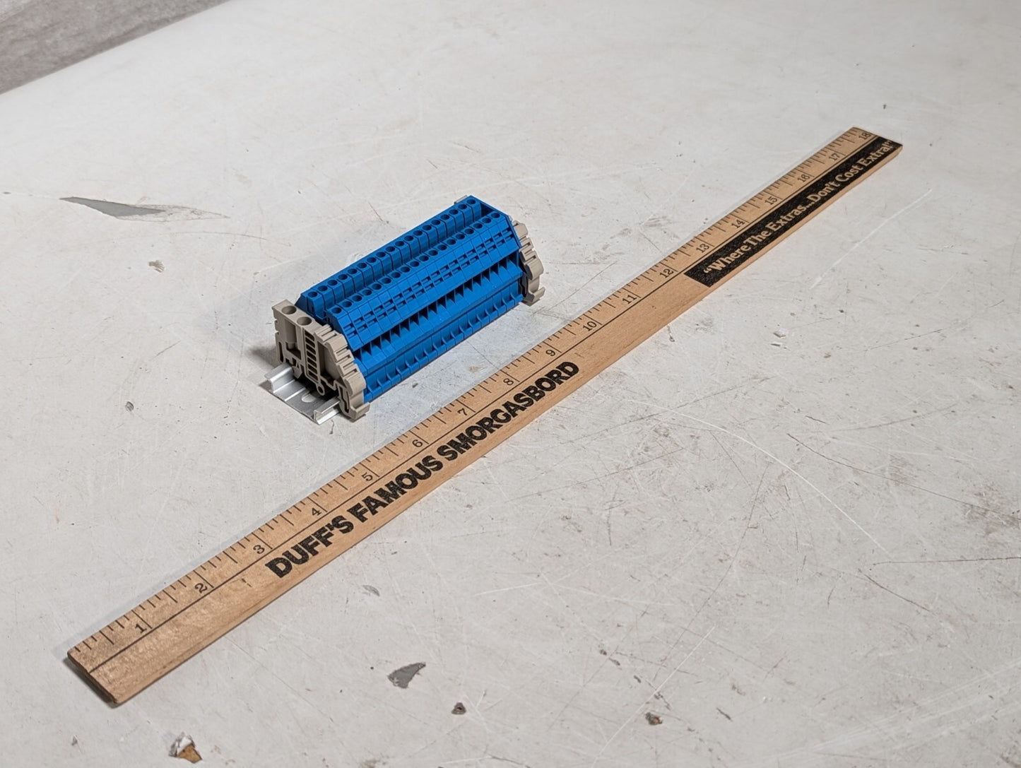 18 Gang Box Connector DIN Rail Terminal Blocks